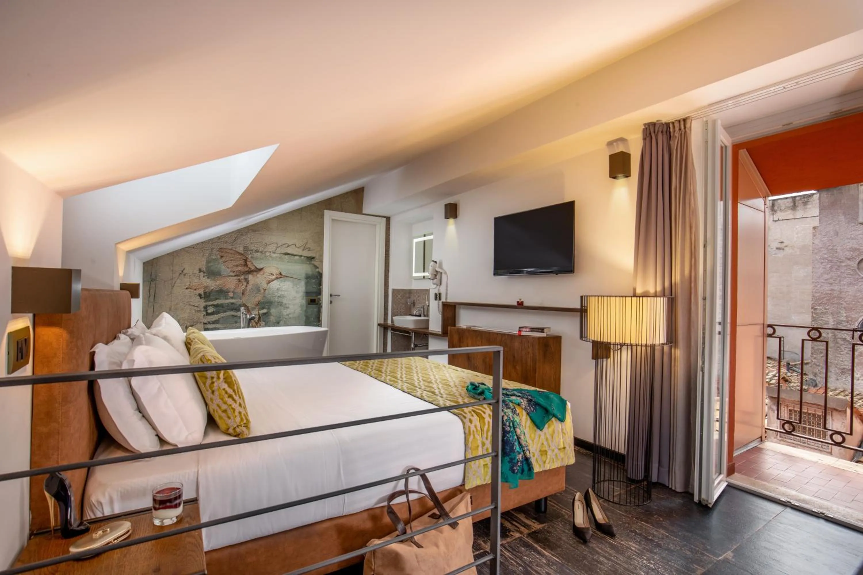 Bedroom, Bed in Navona Essence Hotel