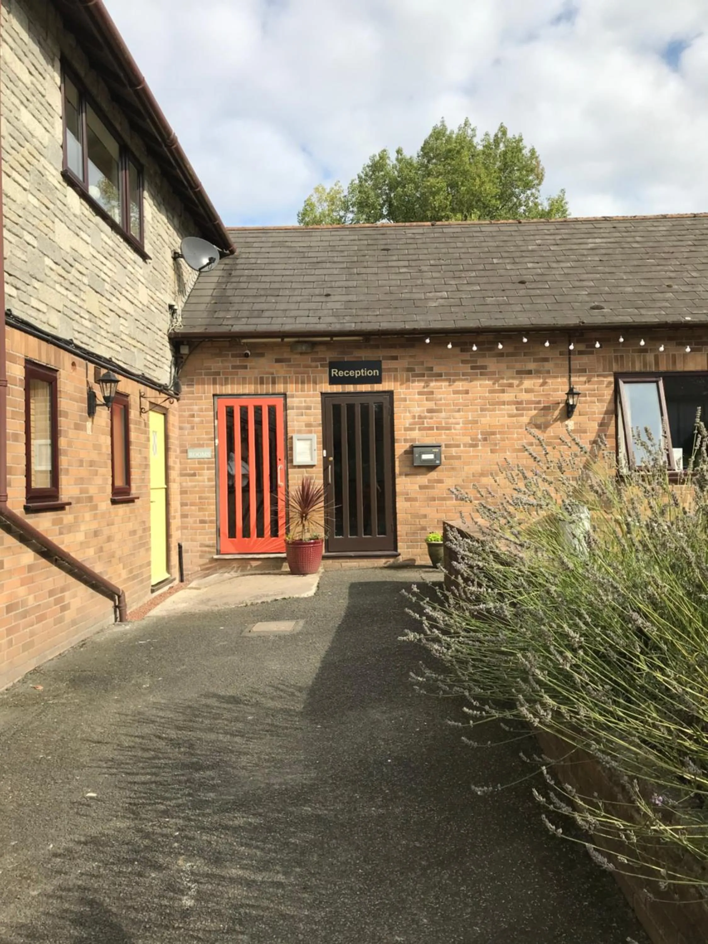 Smithaleigh Farm Rooms and Apartments