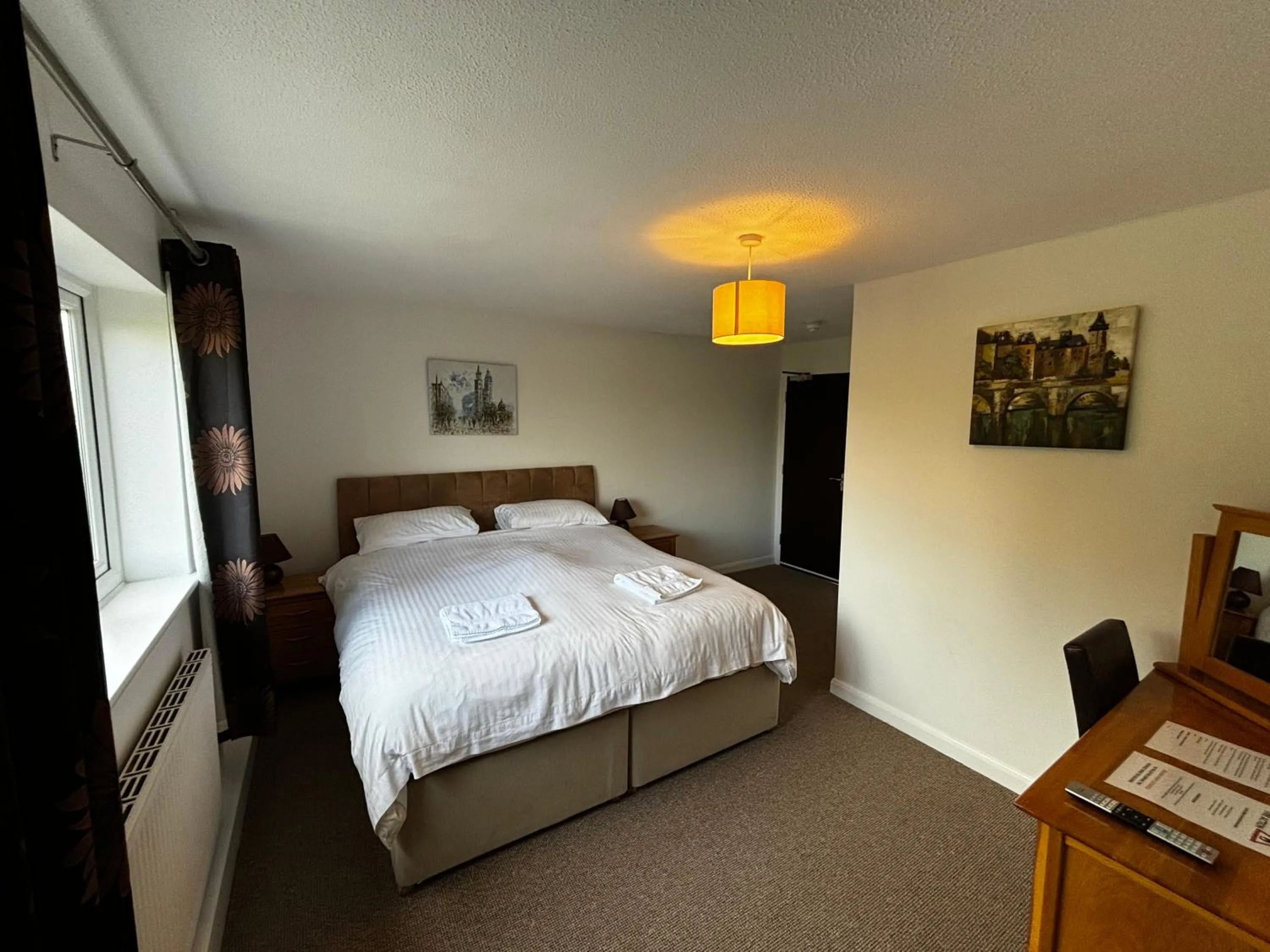 Bed in Smithaleigh Farm Rooms and Apartments