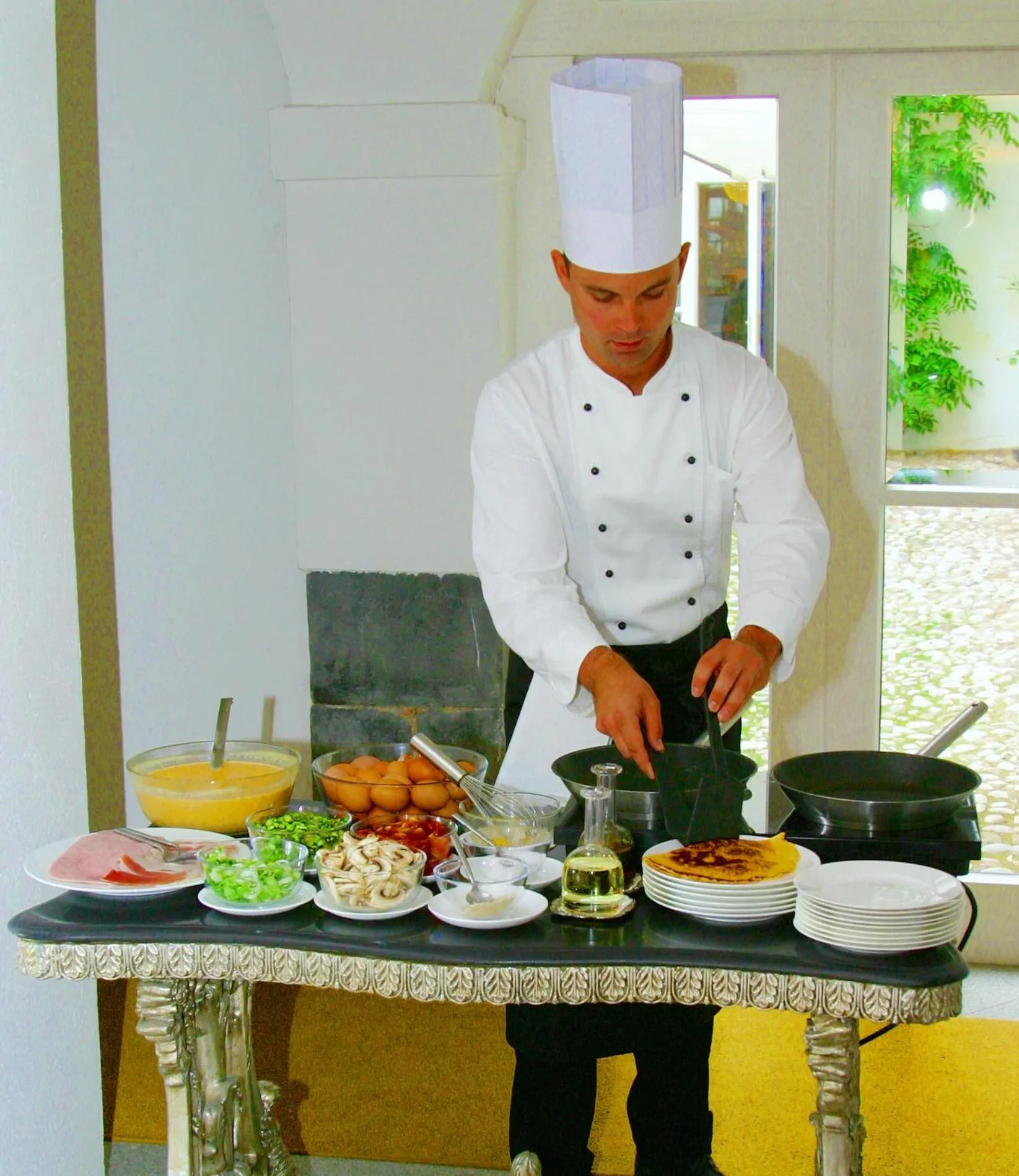Breakfast in Antiq Palace - Historic Hotels of Europe