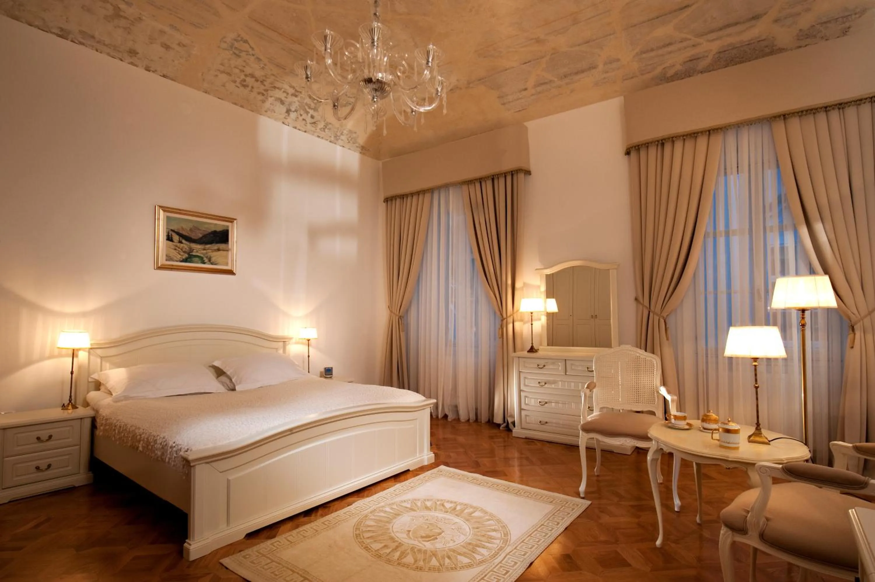 Photo of the whole room, Bed in Antiq Palace - Historic Hotels of Europe