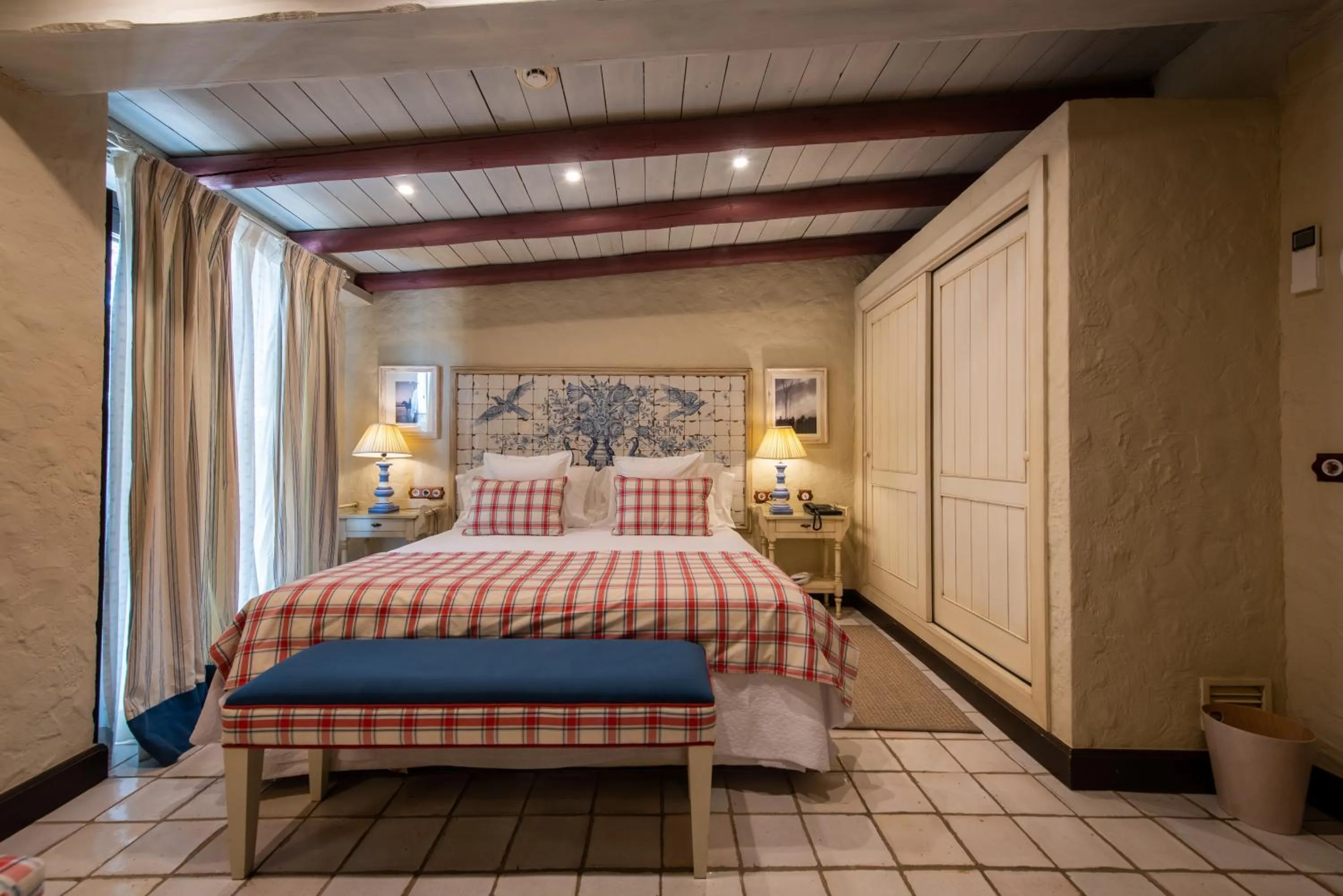 Bed in Hotel La Malvasía