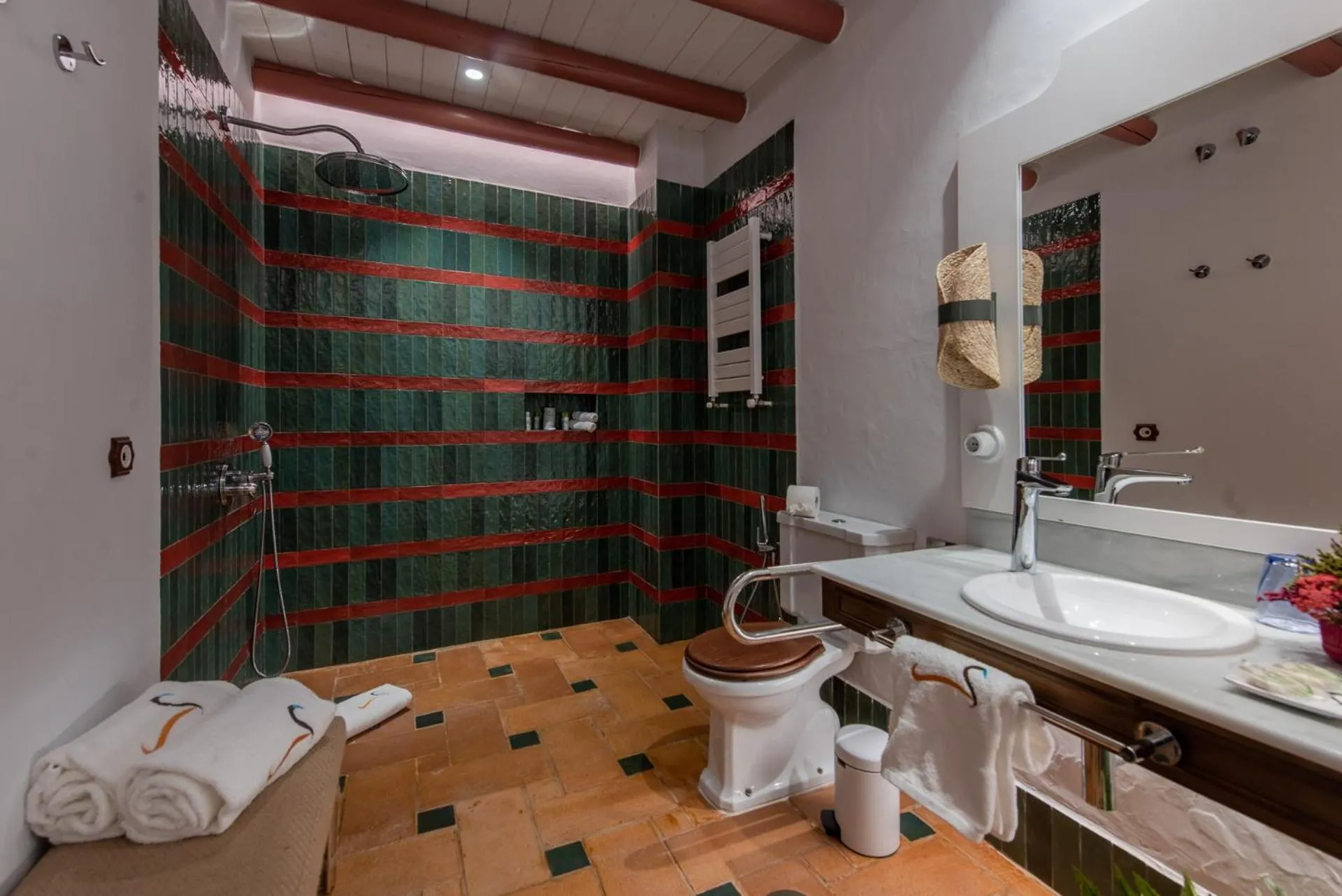 Shower in Hotel La Malvasía