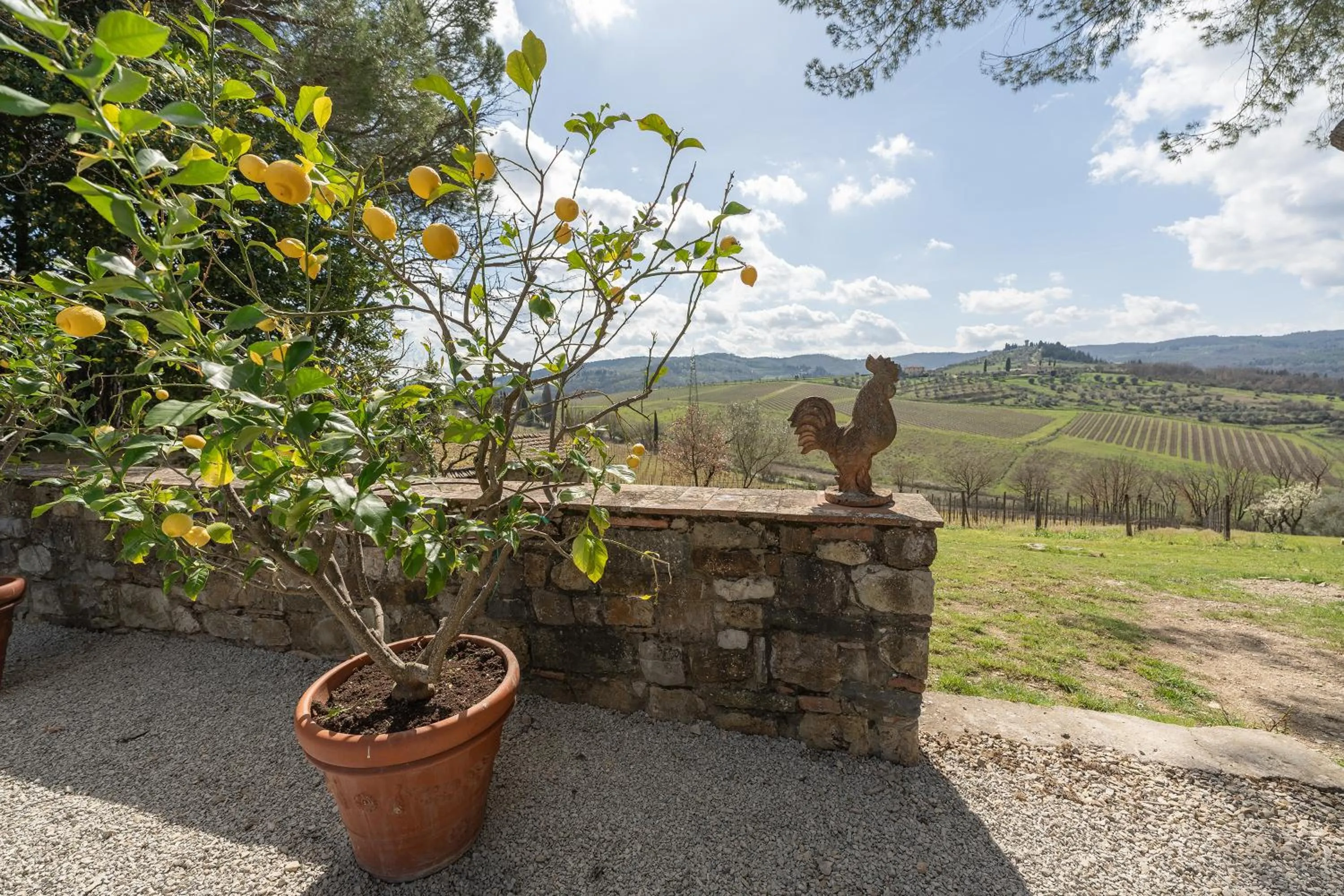 Property building in Corte Di Valle