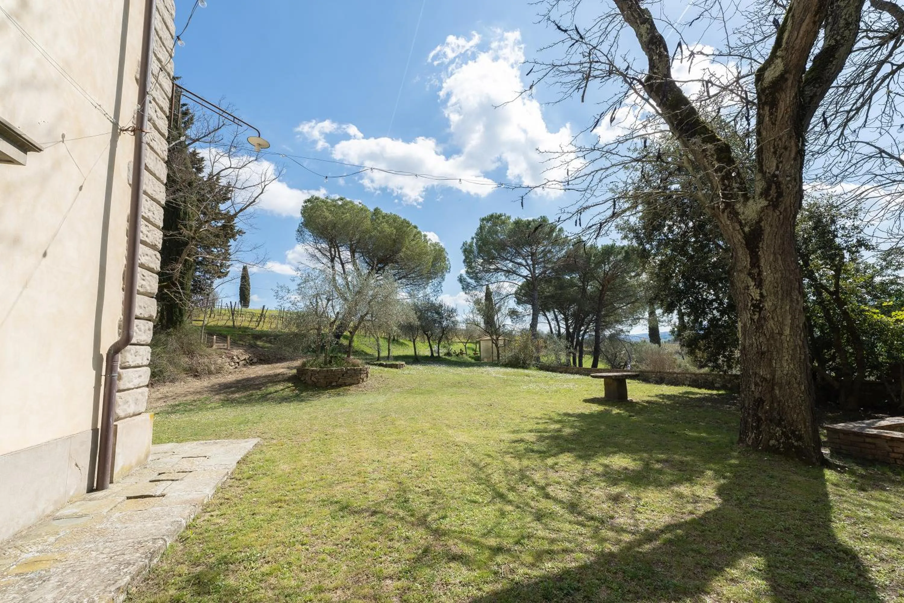 Property building in Corte Di Valle