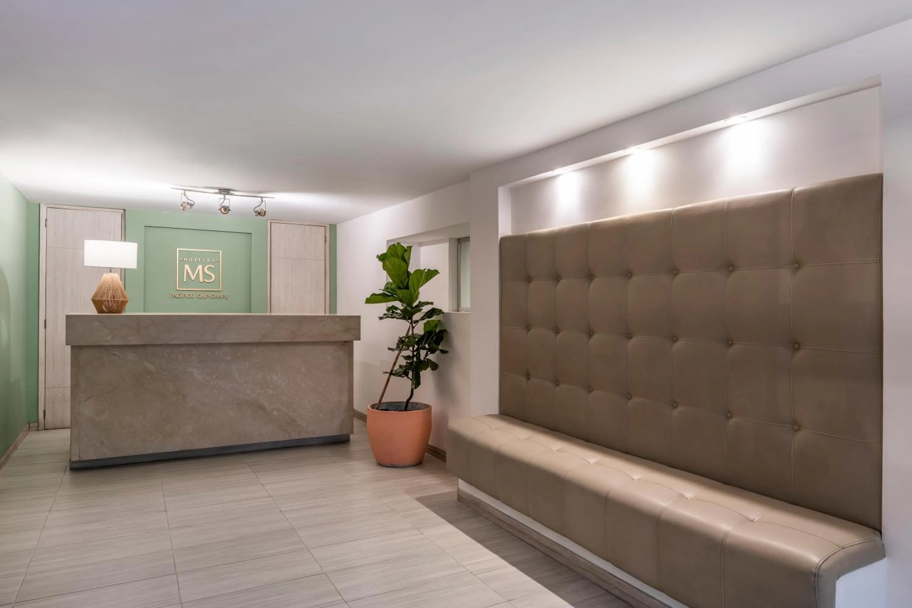 Living room in Hotel MS Pacifico Chipichape