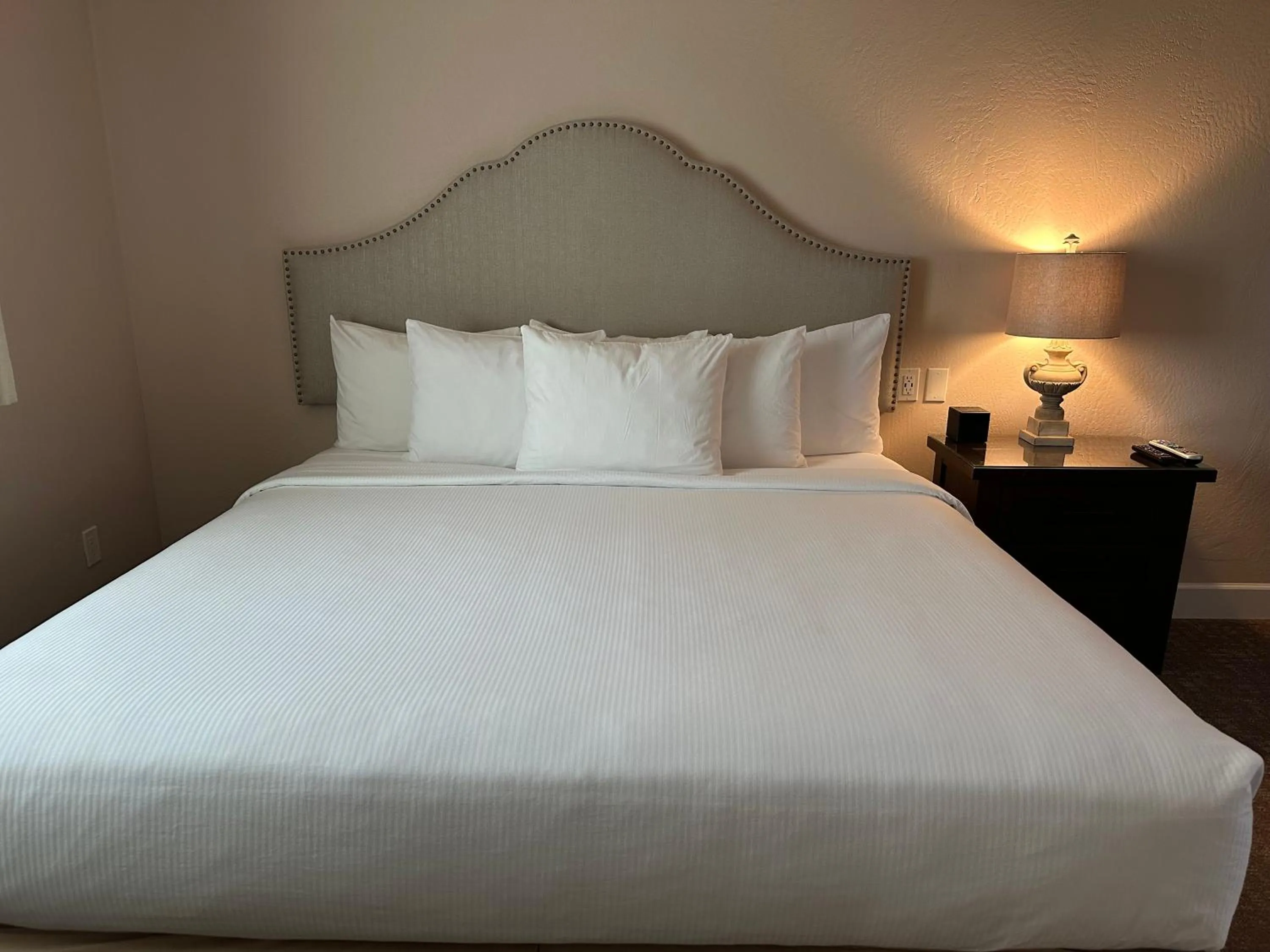 Bed in Resort at Eagle Point Golf Club Lodging