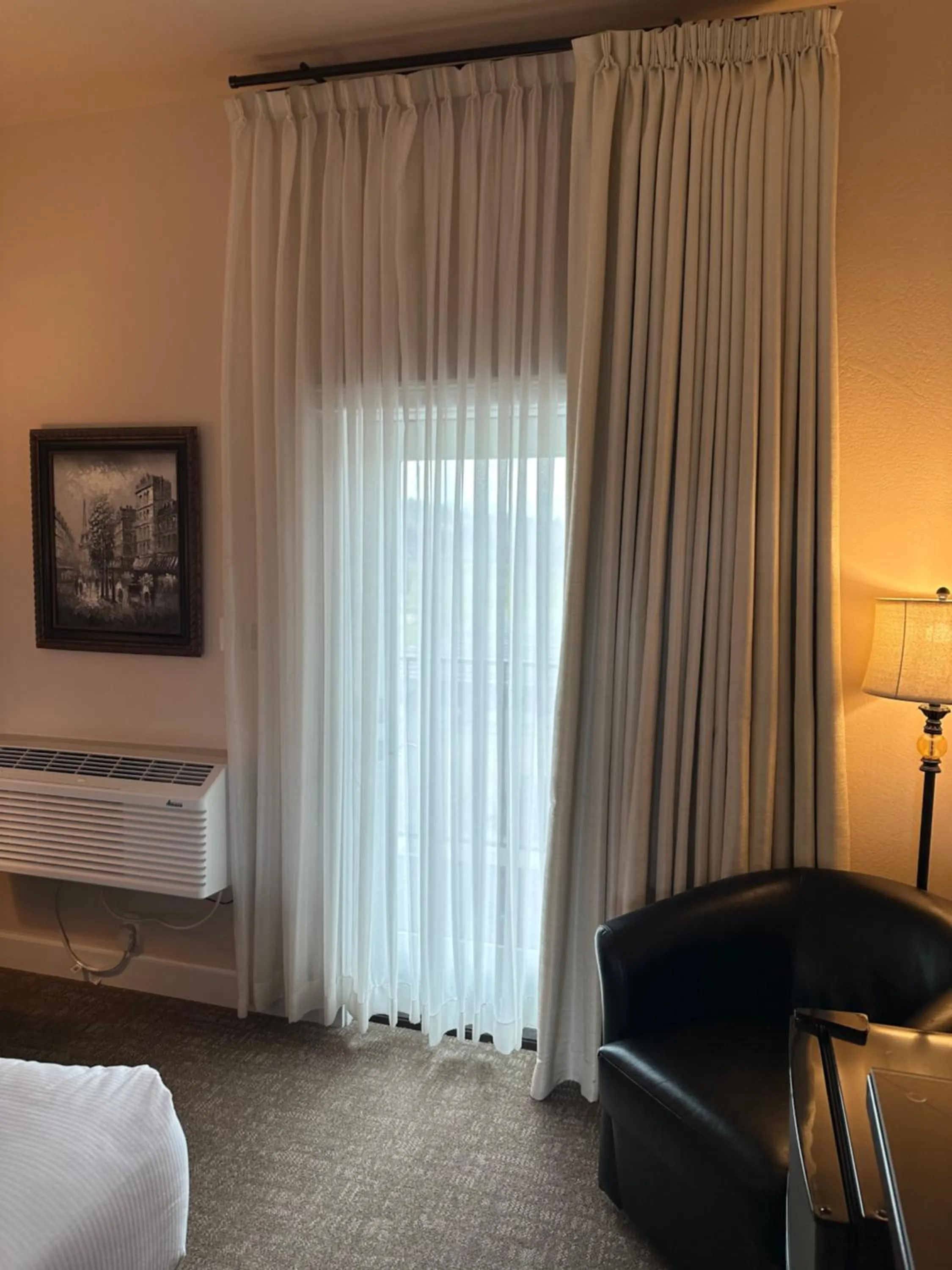 Living room, Bed in Resort at Eagle Point Golf Club Lodging