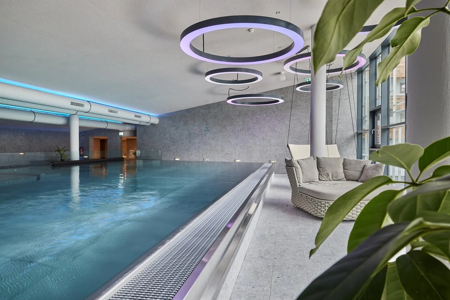 Swimming pool in Riders In