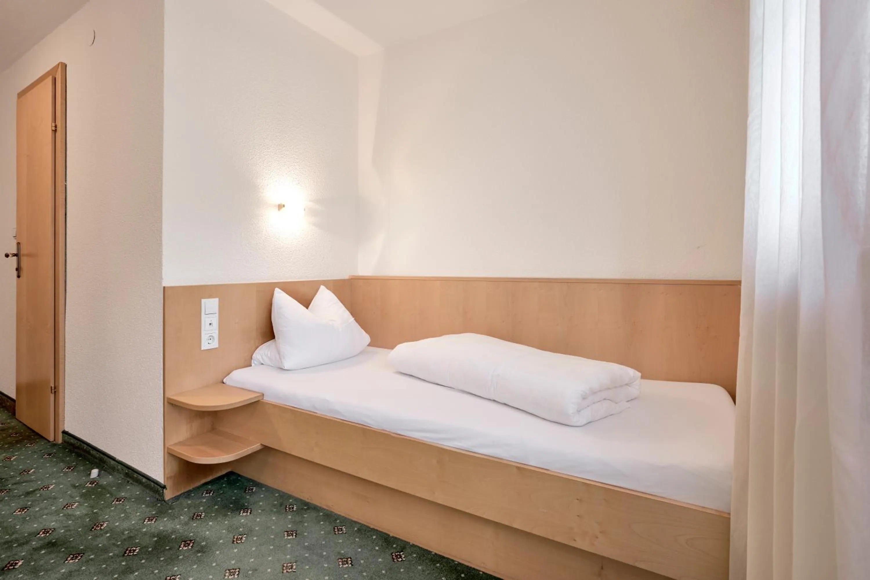 Bedroom, Bed in Riders In