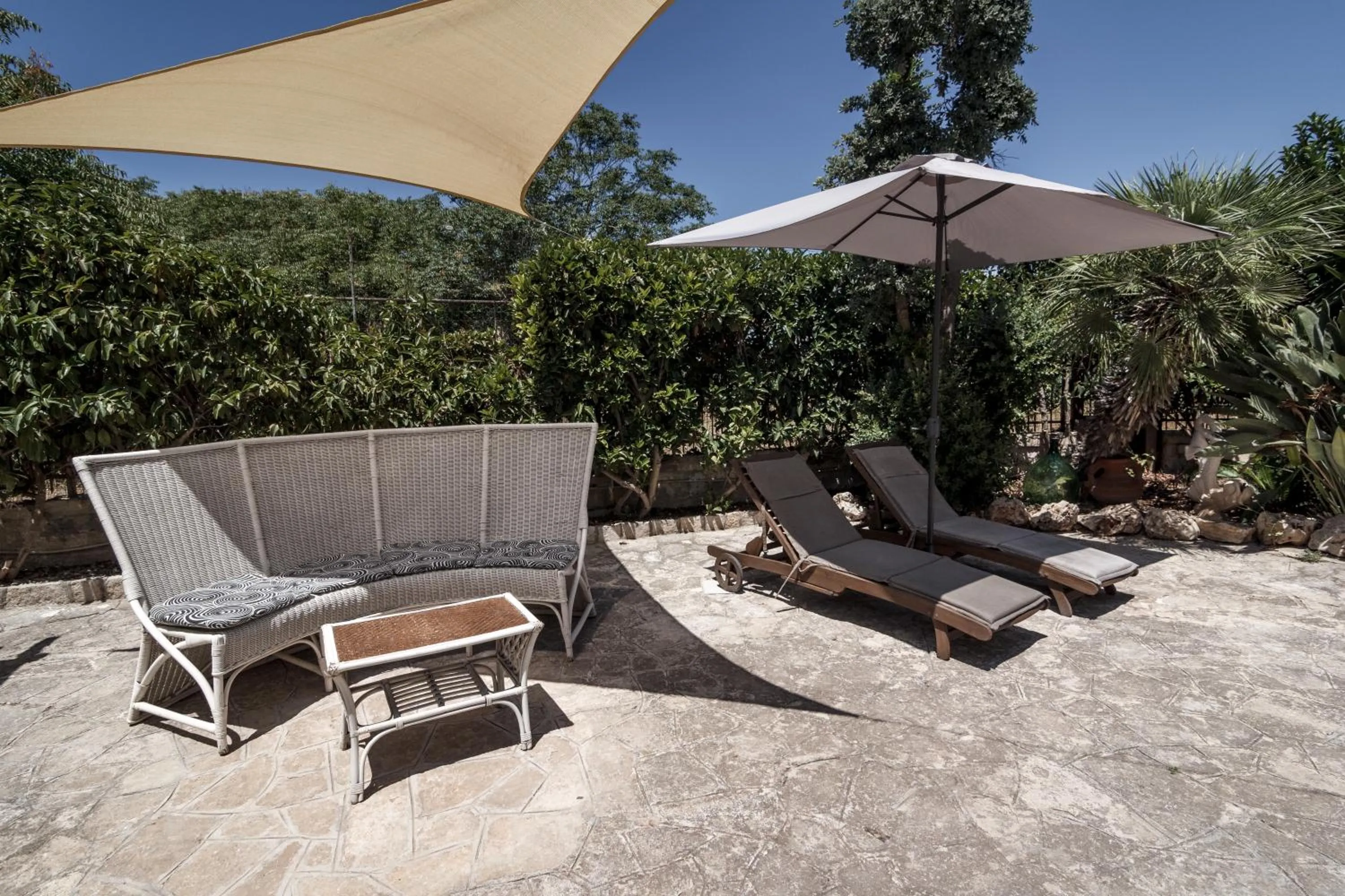 Garden in Villa Lina Bed&Breakfast