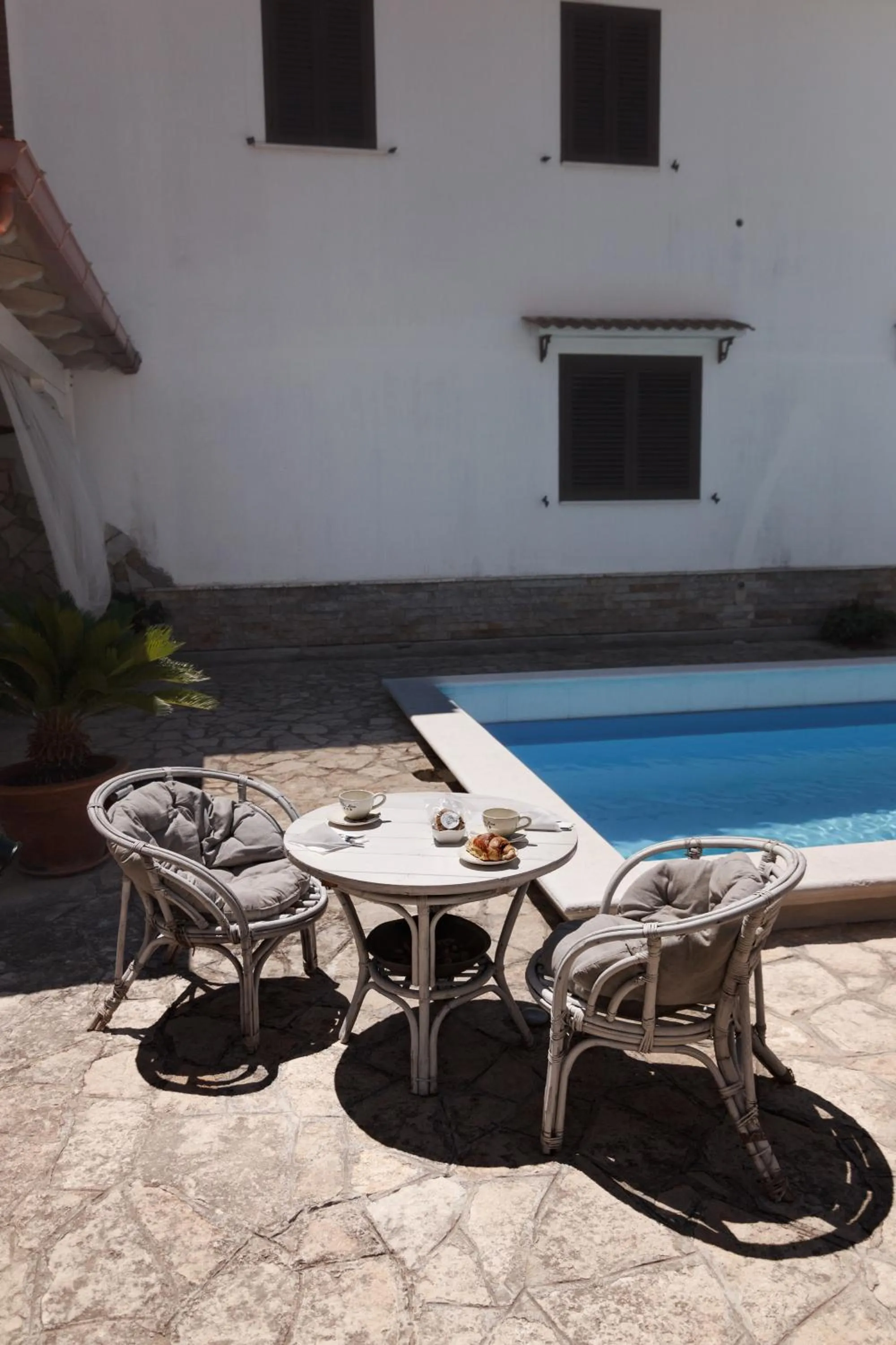 Pool view in Villa Lina Bed&Breakfast