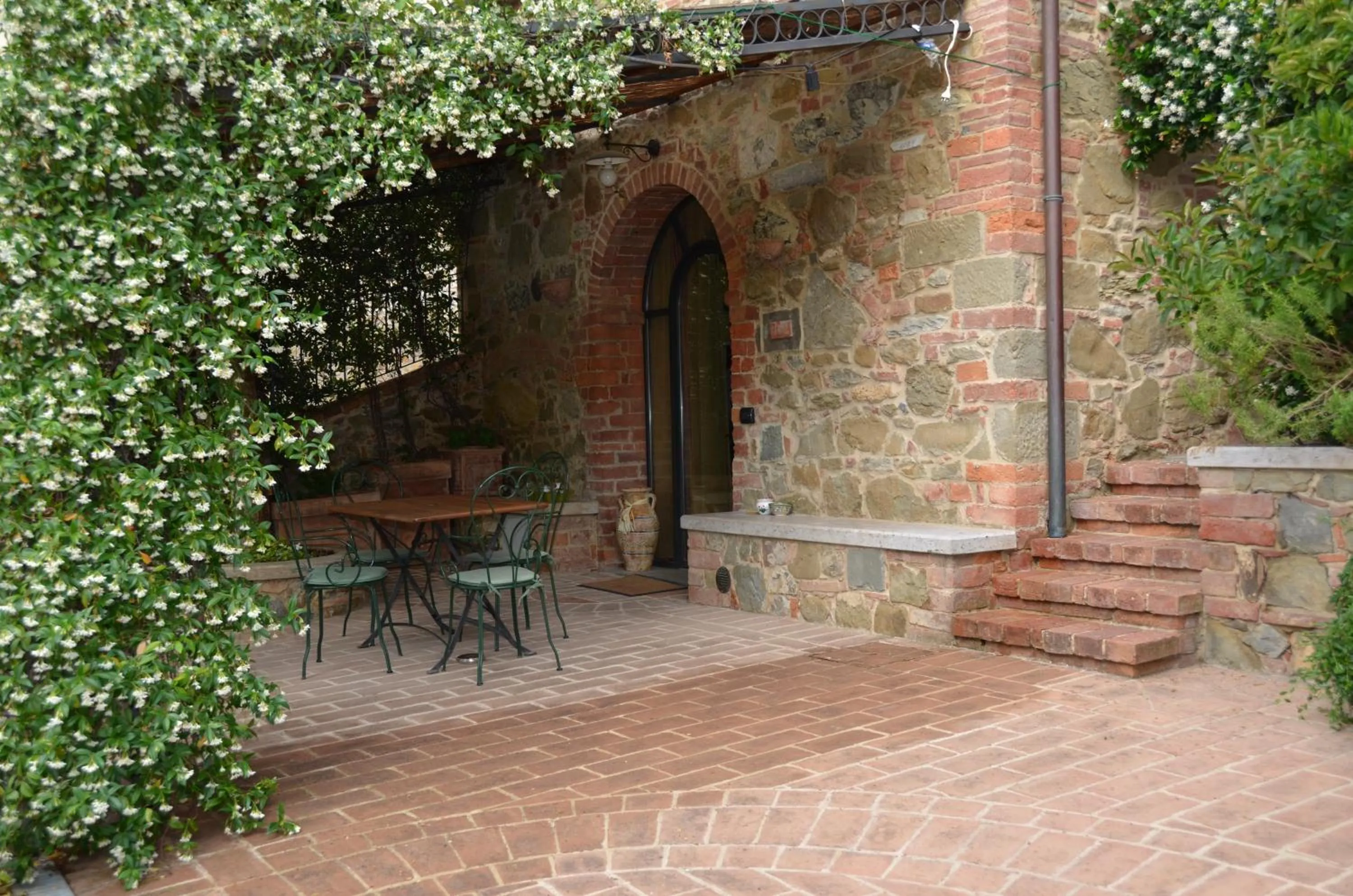 Facade/entrance in Fonte Del Castagno