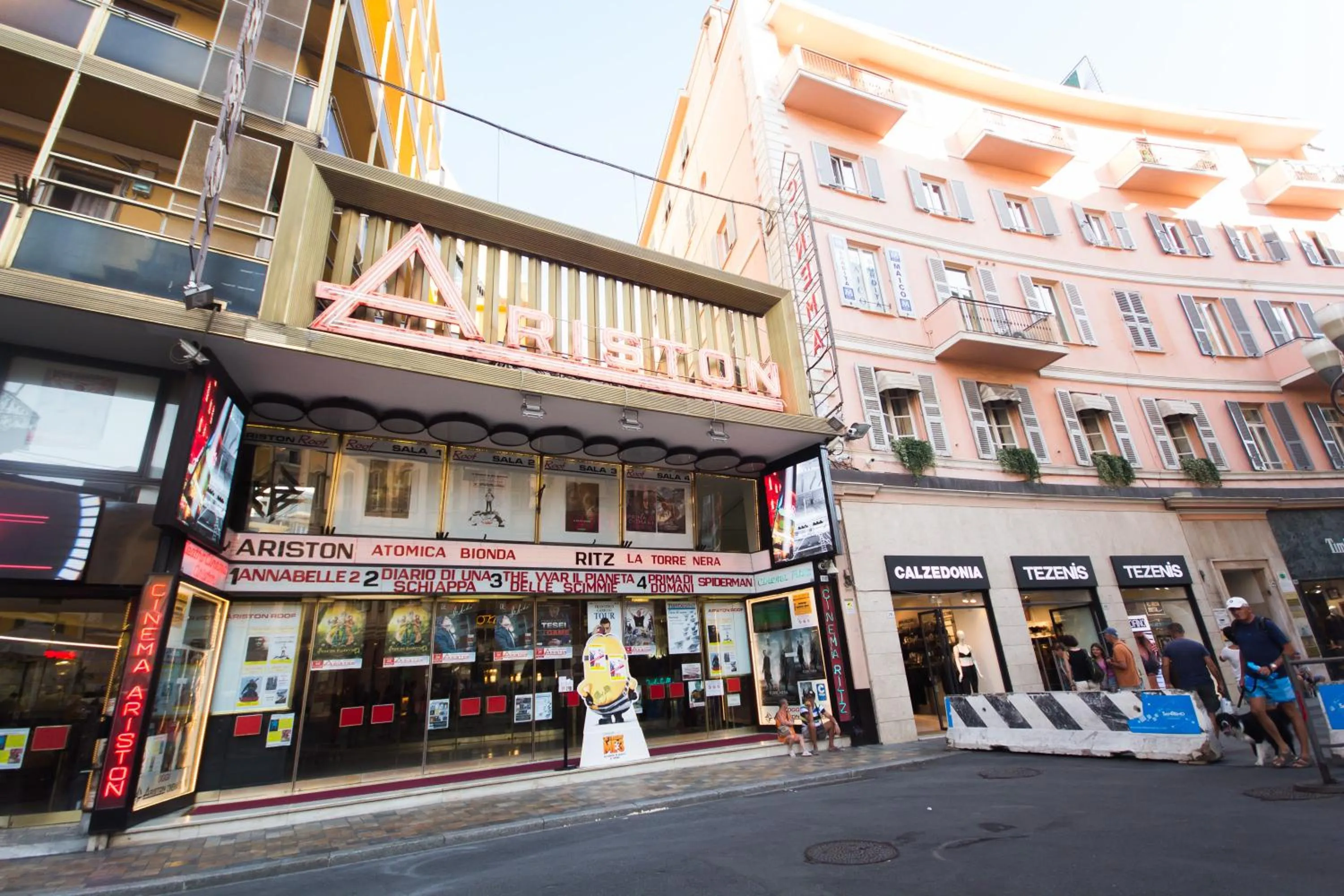 Nearby landmark in Emily Rooms