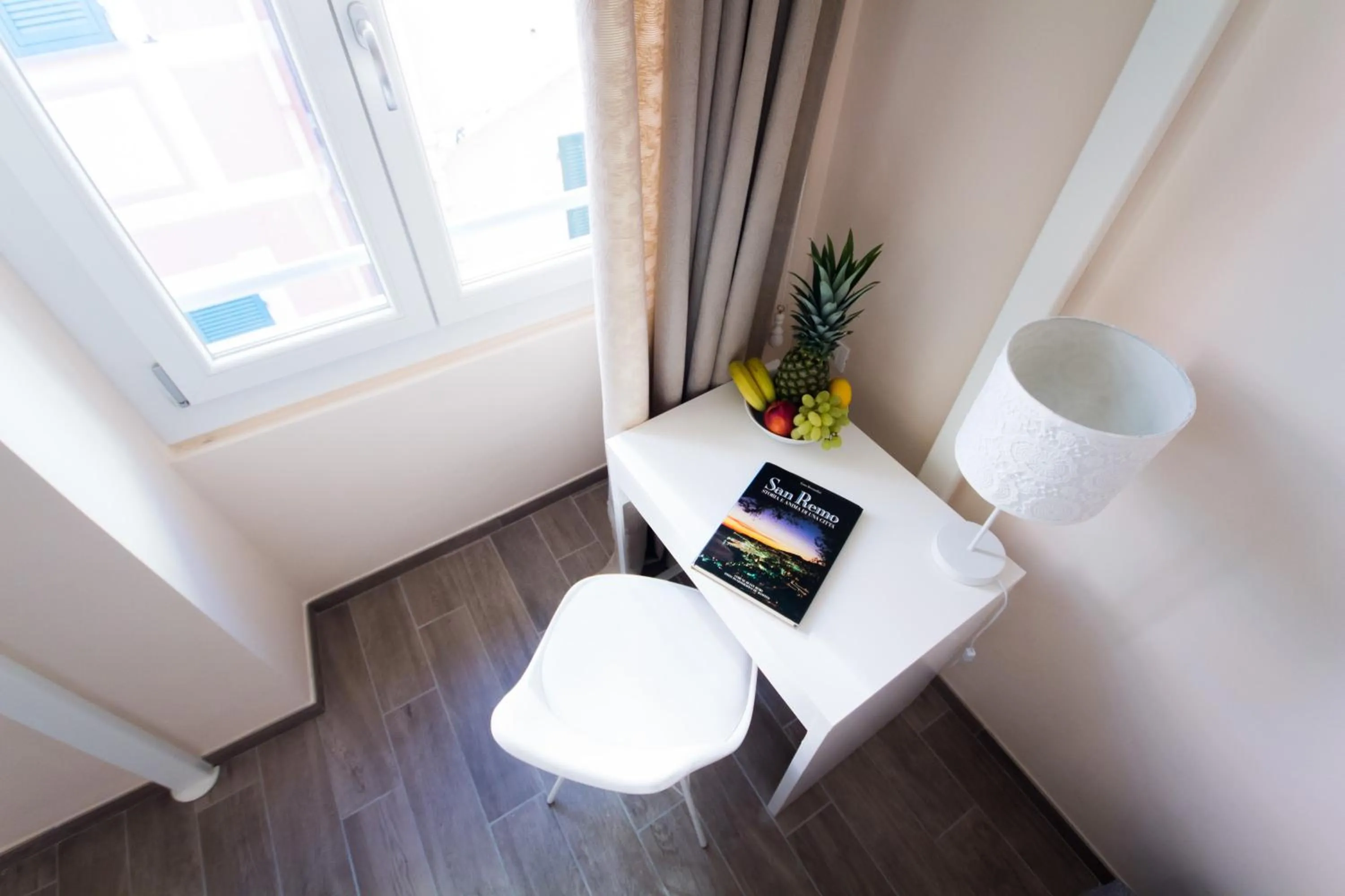 TV and multimedia in Emily Rooms