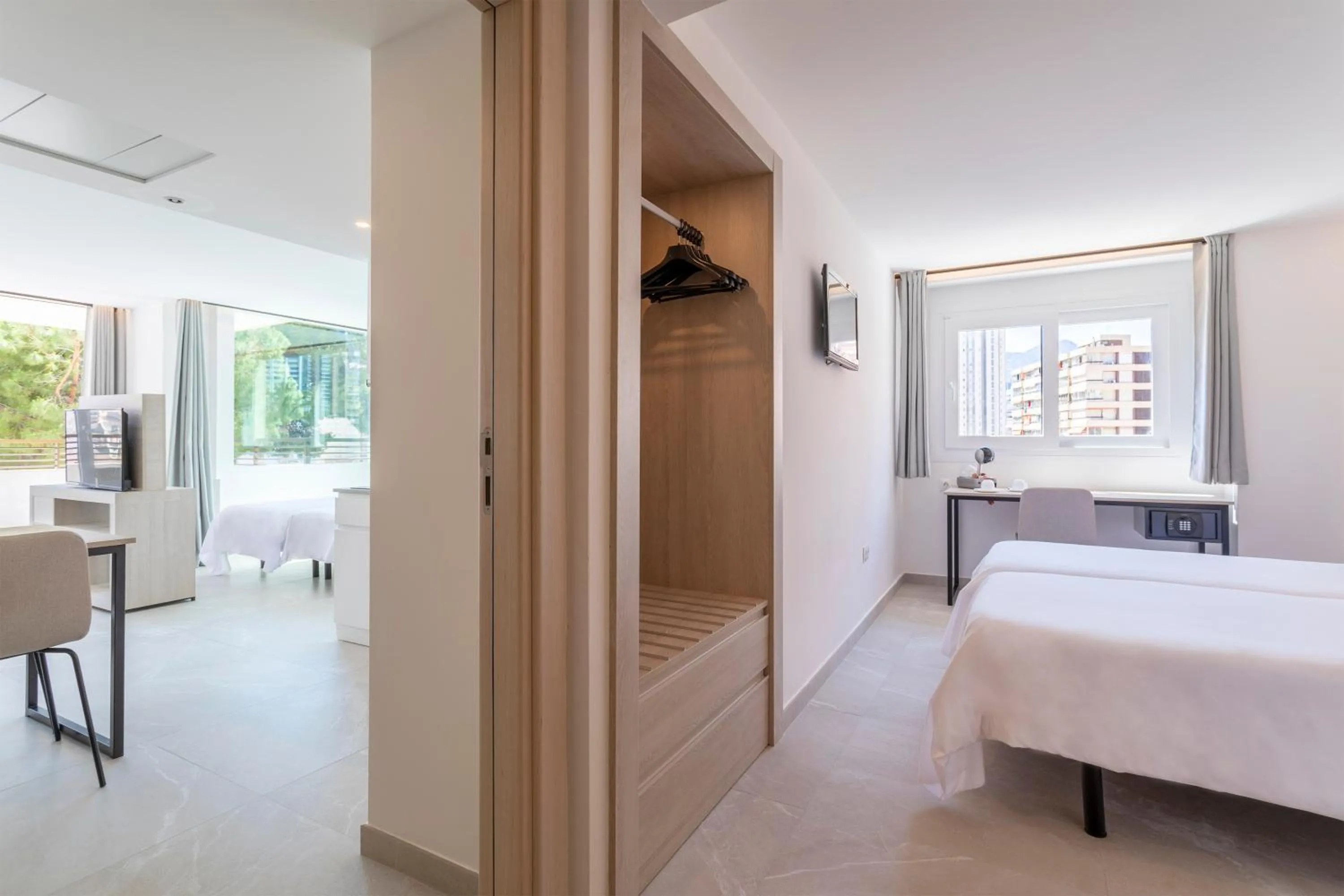 Bed in Halley Hotel & Apartments Affiliated by Meliá