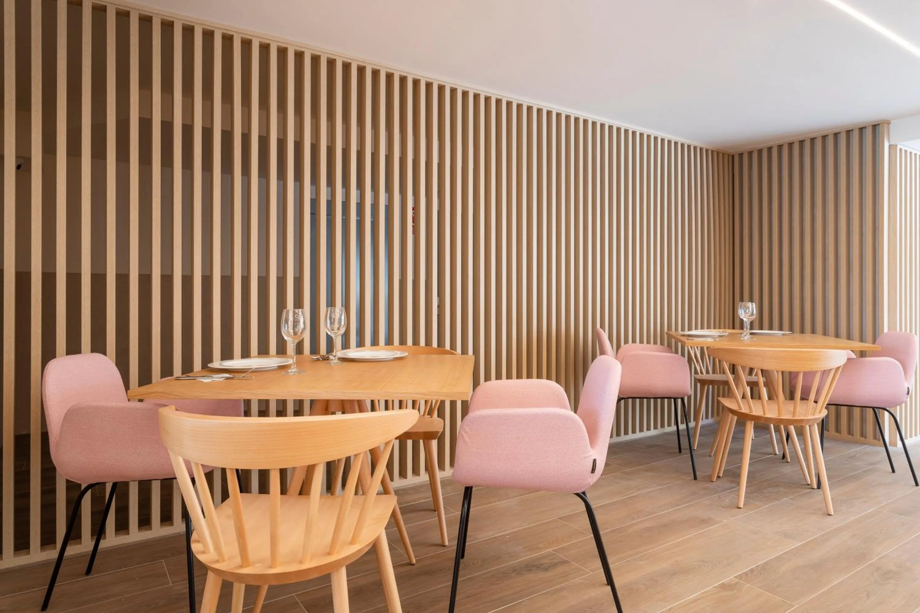 Restaurant/places to eat in Halley Hotel & Apartments Affiliated by Meliá