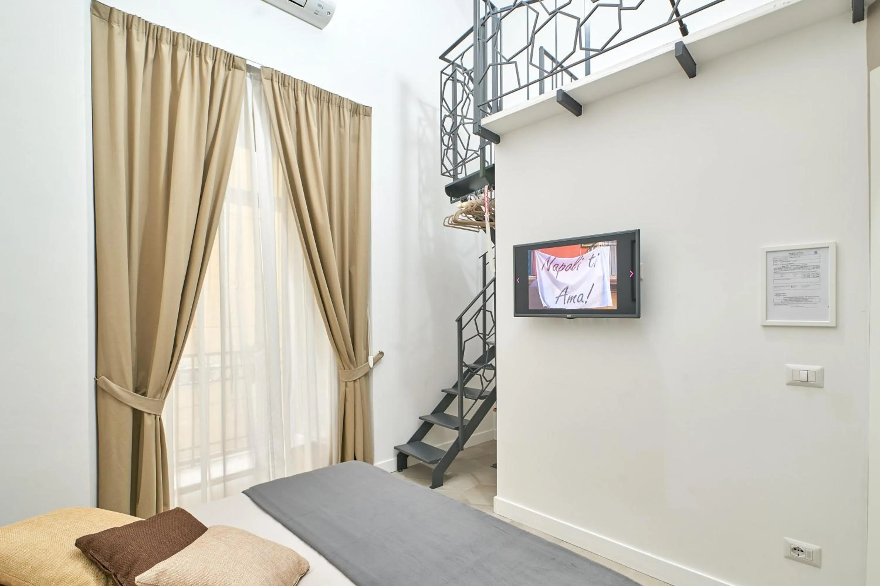 Photo of the whole room, Bed in A Casa del Principe LT