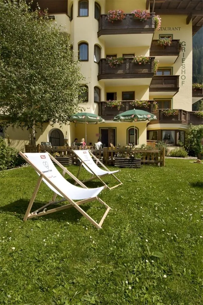 Patio in Hotel Grieshof