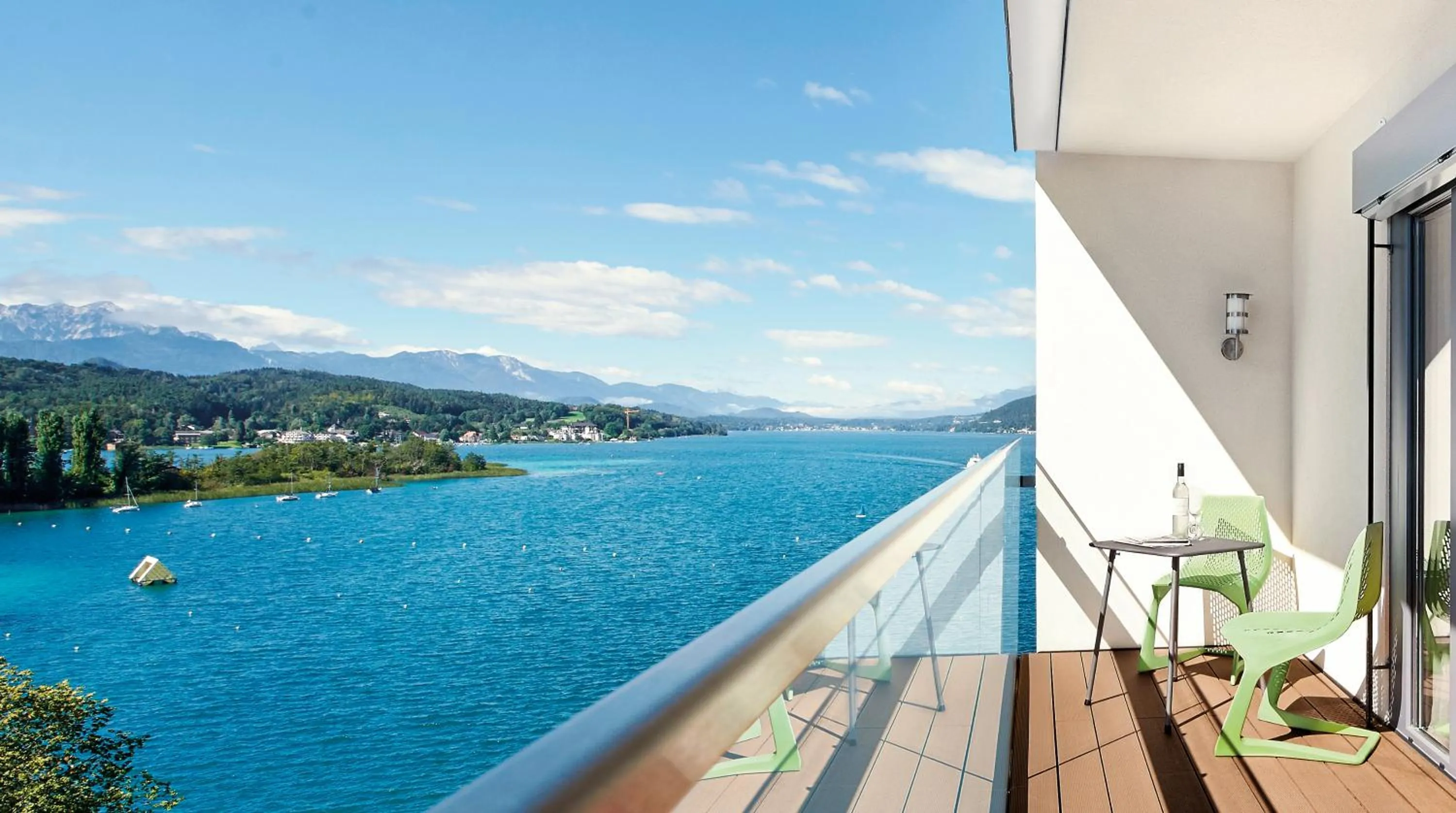 Balcony/Terrace in Parkhotel Pörtschach - Das Hotelresort mit Insellage am Wörthersee