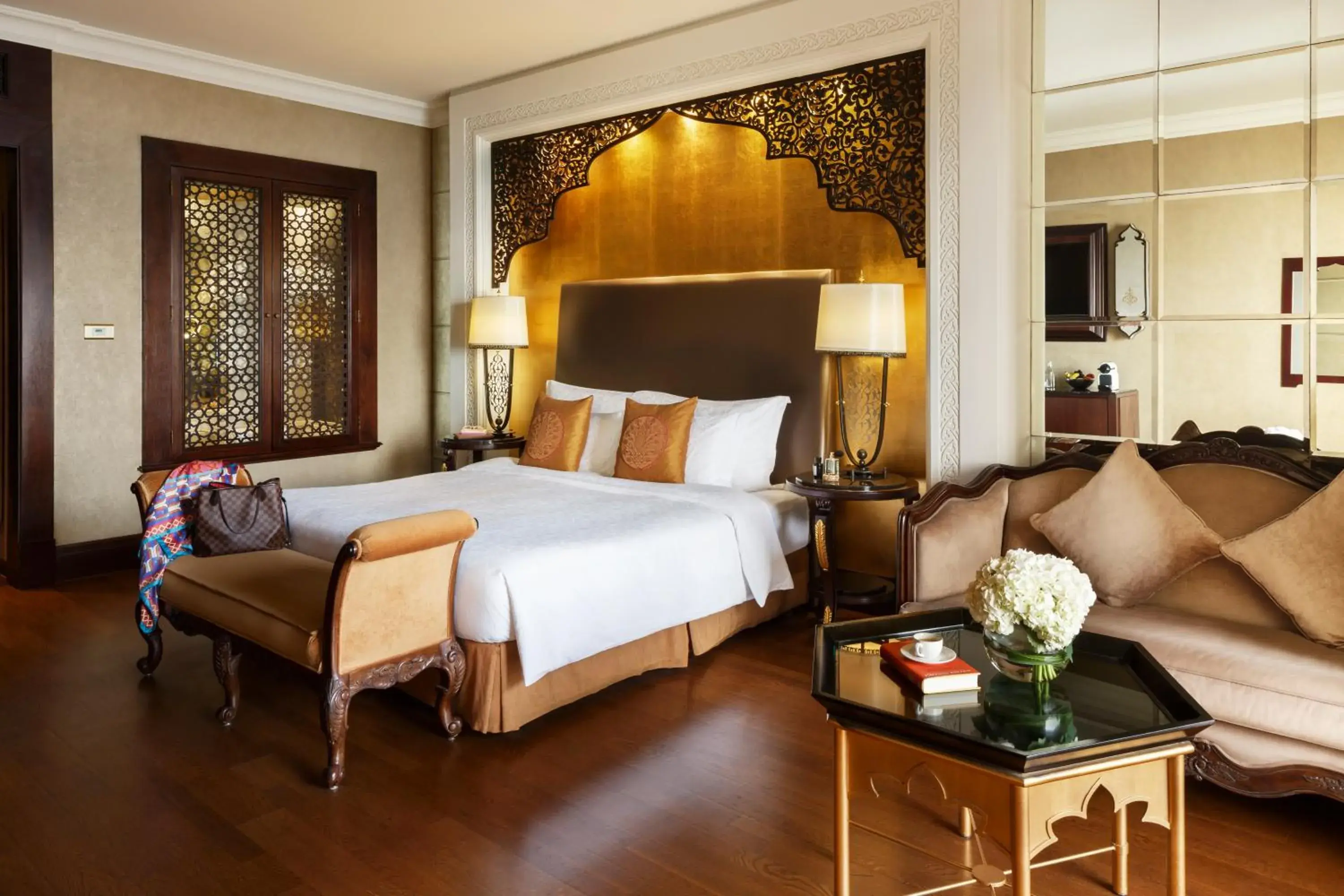 Deluxe King - Sea View with Balcony, access to luxury spa, Kids & Teens Club & private cinema in Jumeirah Zabeel Saray Dubai Deluxe King - Sea View with Balcony, access to luxury spa, Kids & Teens Club & private cinema in Jumeirah Zabeel Saray Dubai