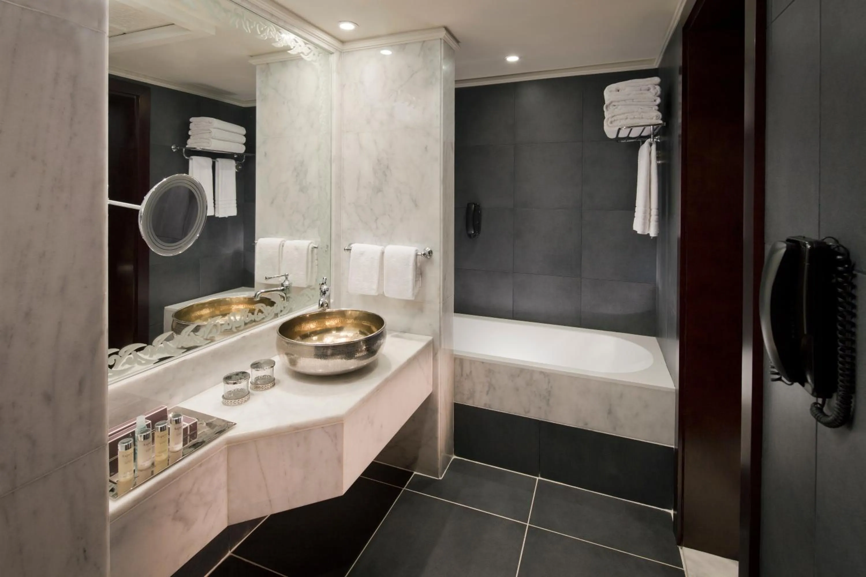 Bathroom in Jumeirah Zabeel Saray Dubai