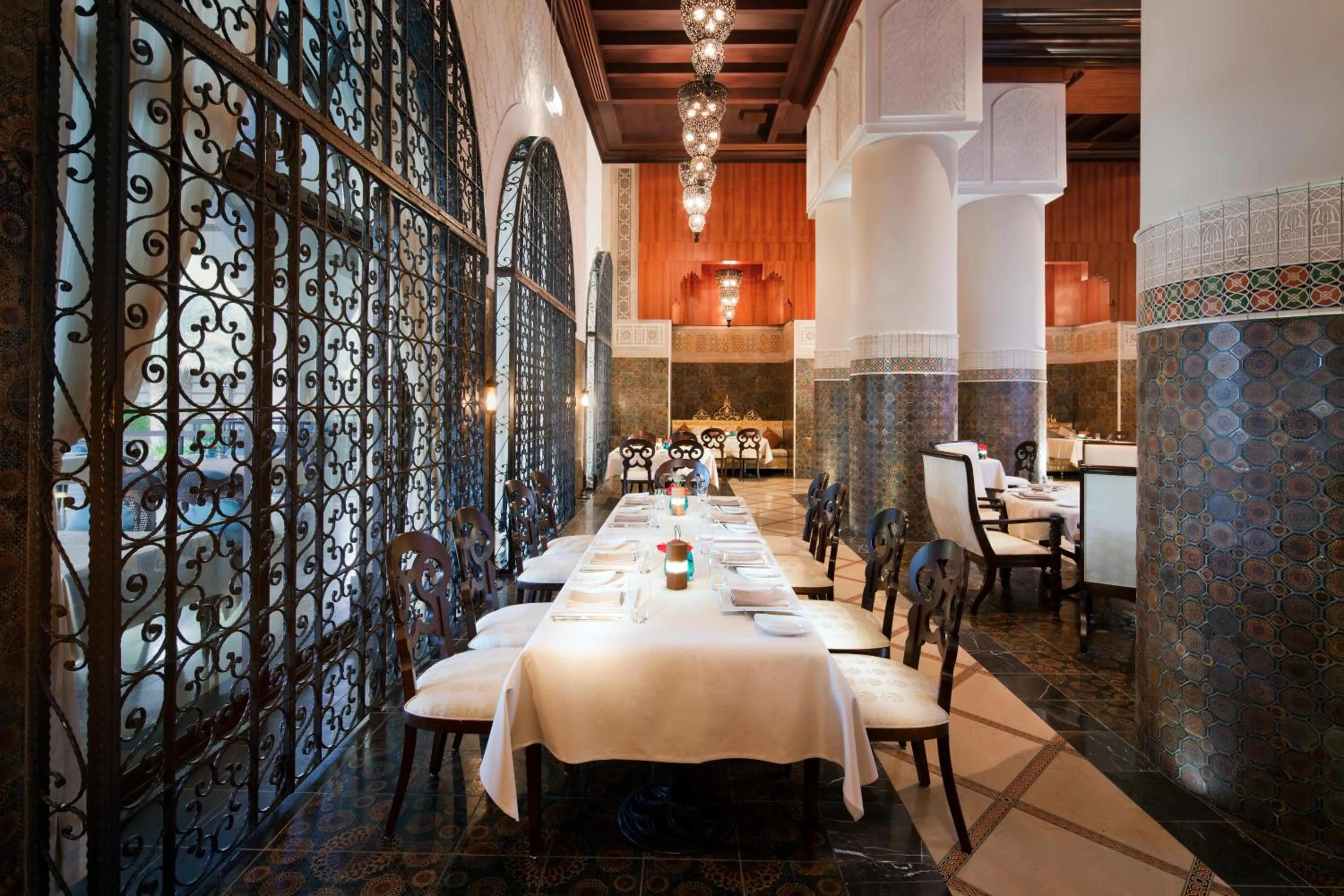 Restaurant/places to eat in Jumeirah Zabeel Saray Dubai