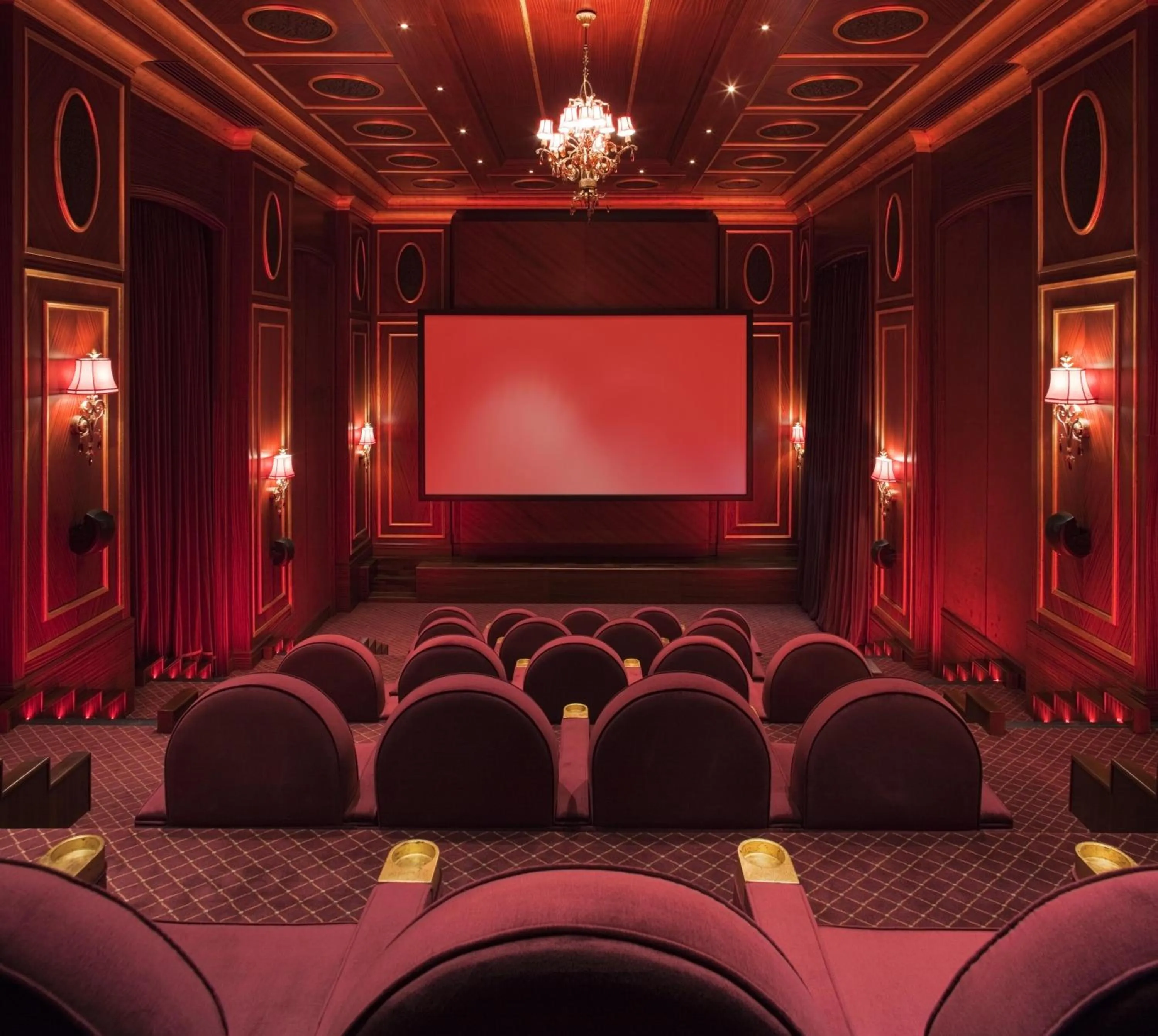 TV and multimedia in Jumeirah Zabeel Saray Dubai