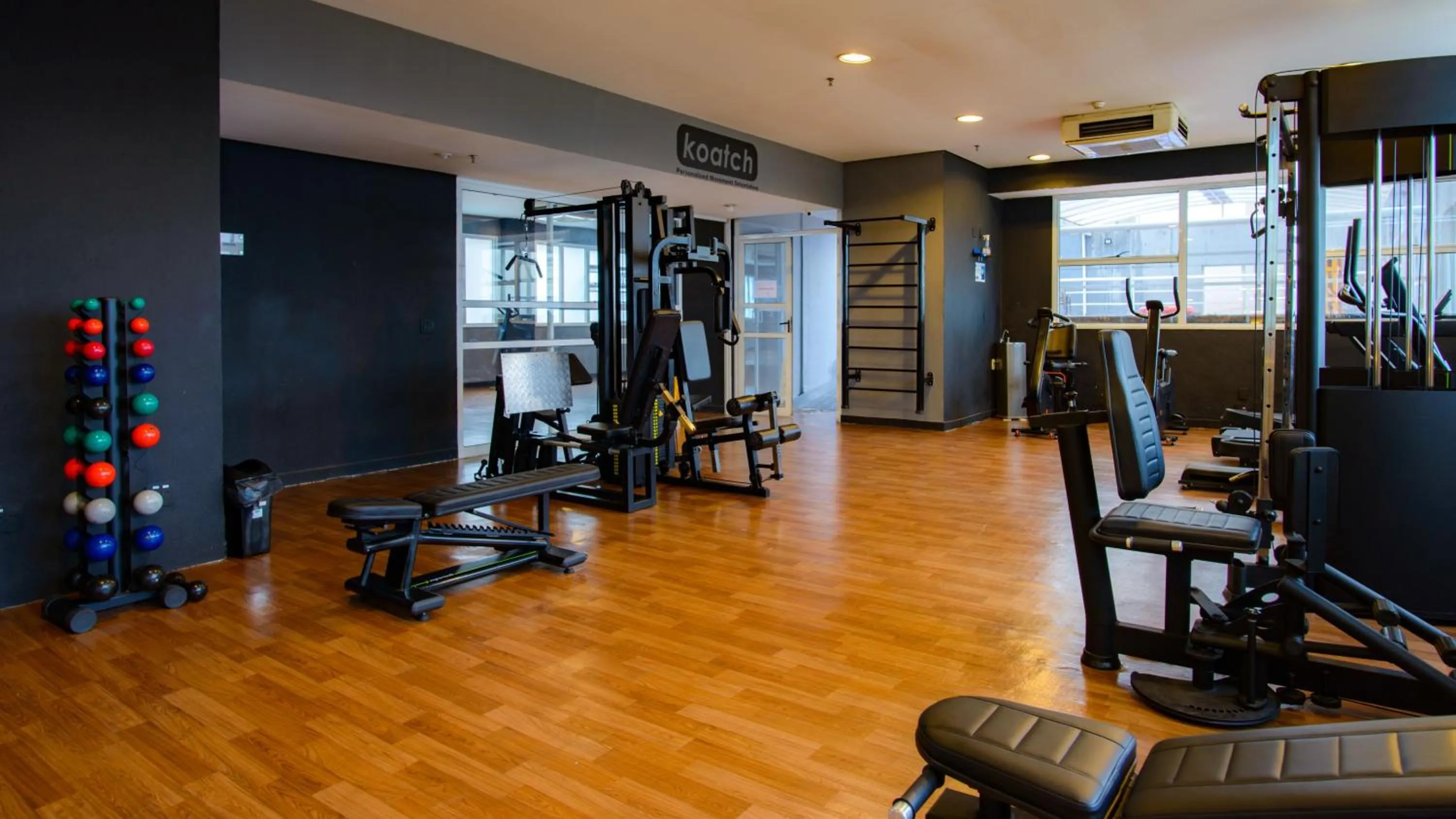 Fitness centre/facilities in Quality Suites Alphaville