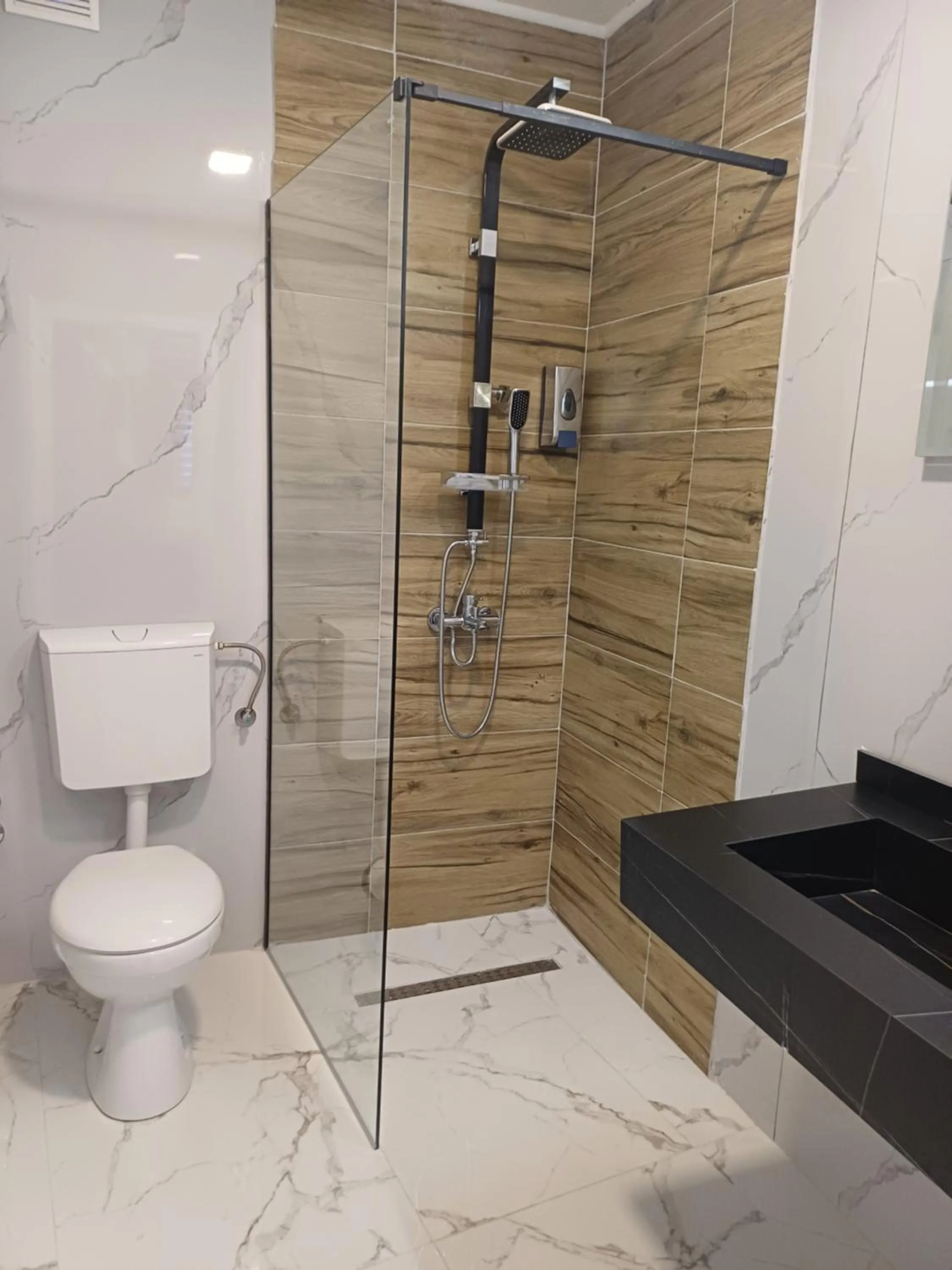 Shower in Villa Anri