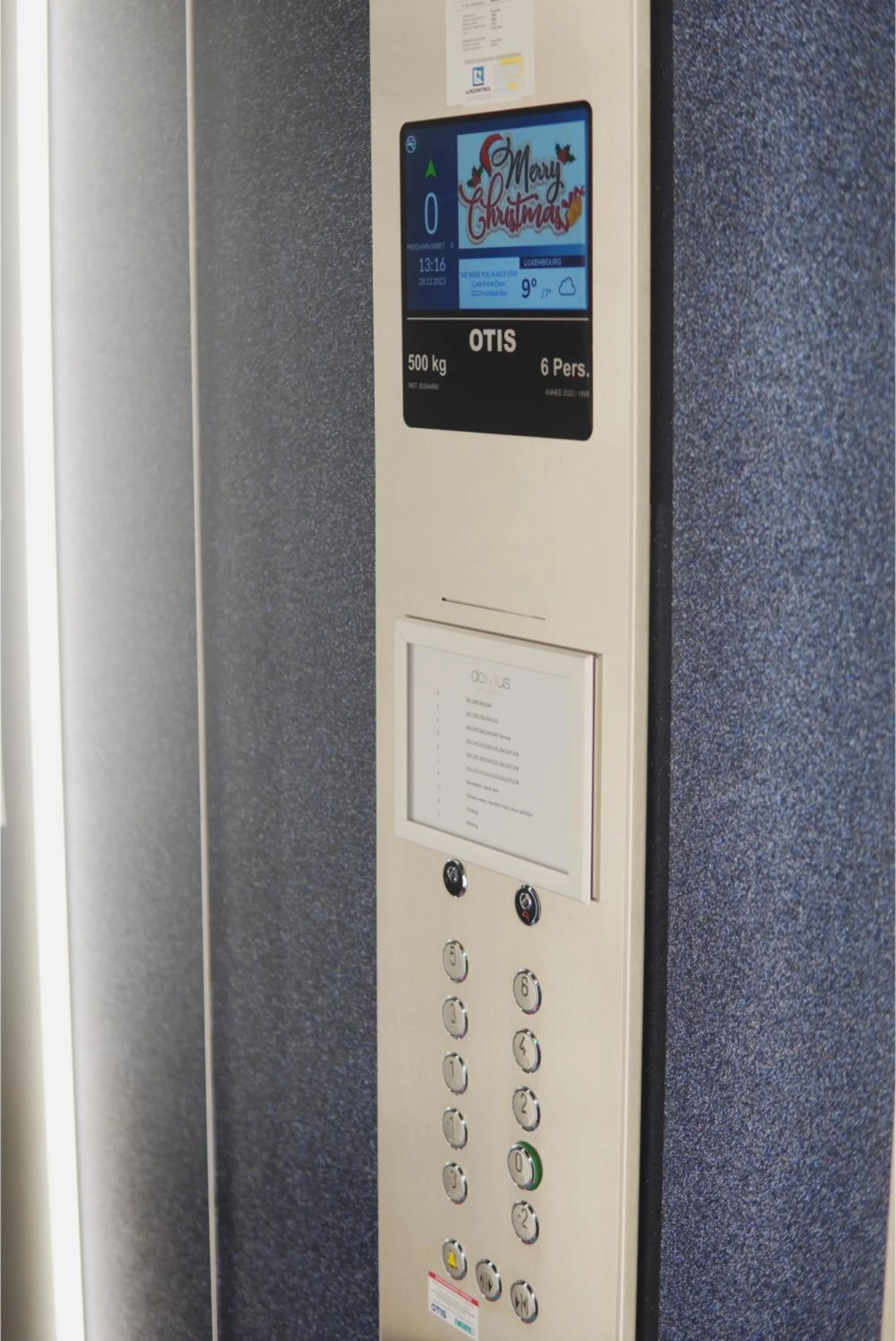 elevator in Domus Hotel