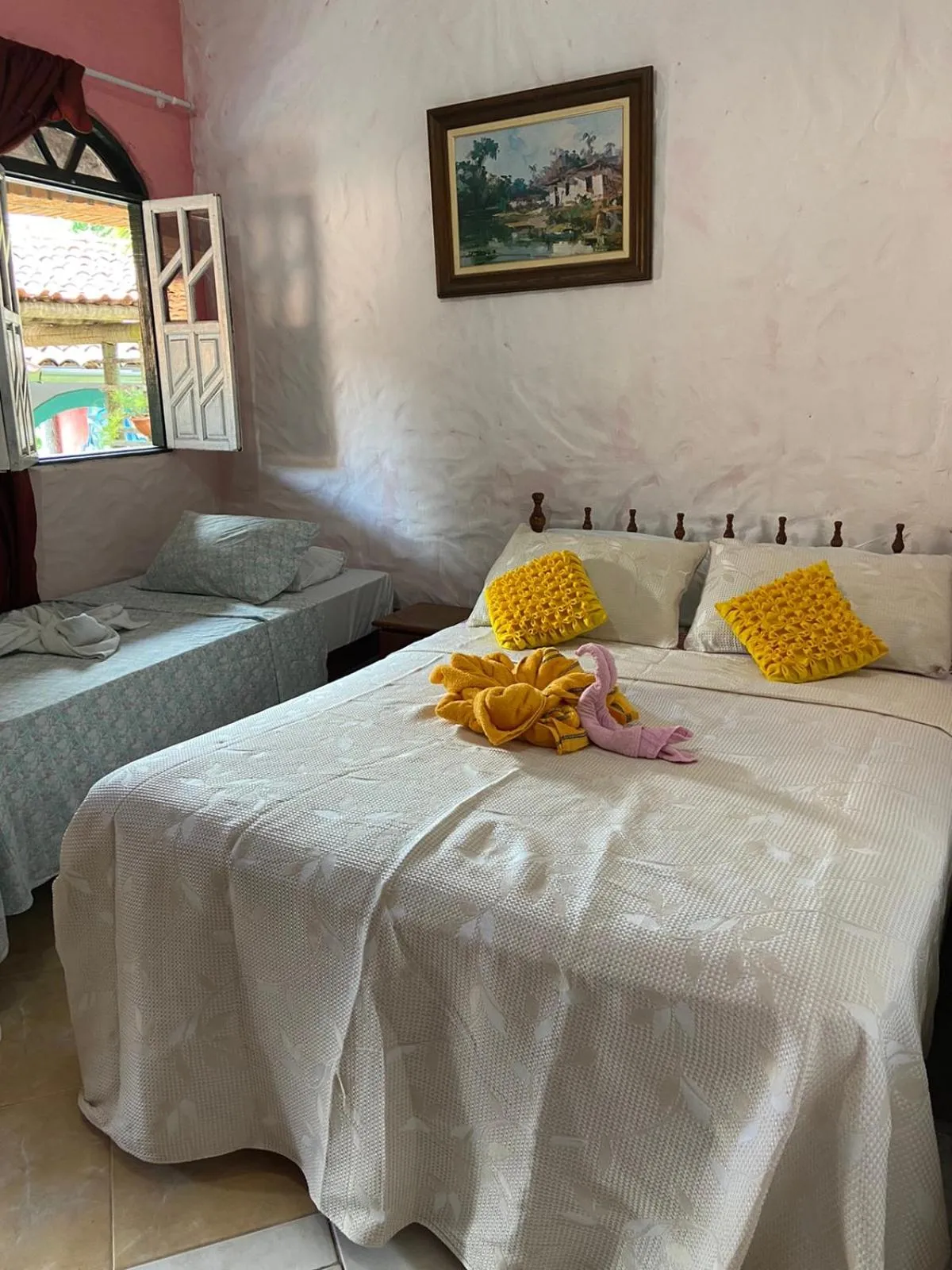 Photo of the whole room, Bed in Pousada Encontro de Rios