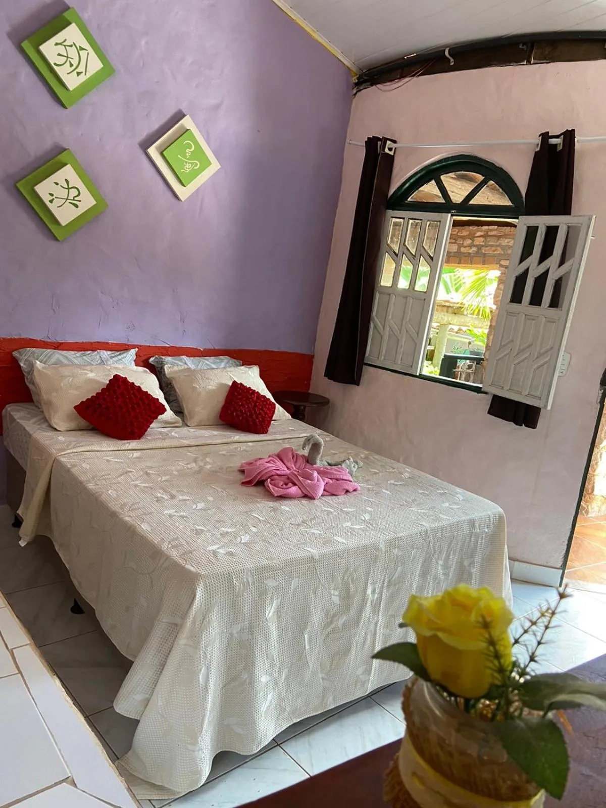 Photo of the whole room, Bed in Pousada Encontro de Rios