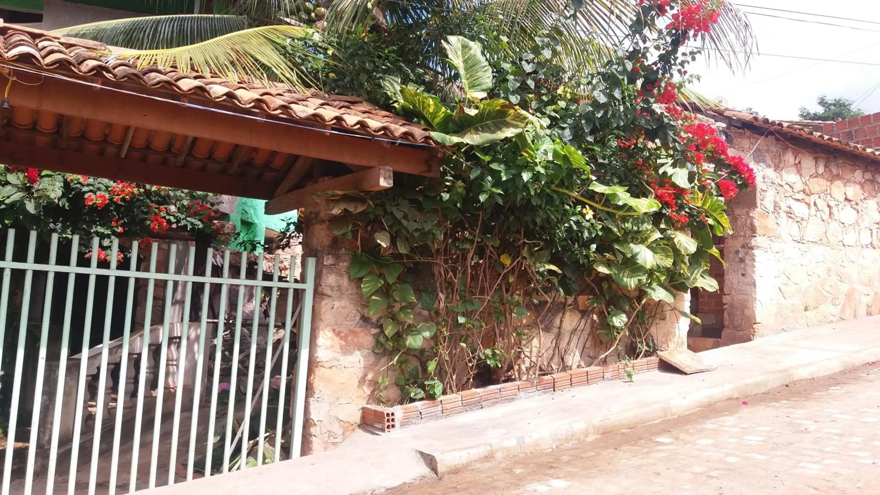 Facade/entrance in Pousada Encontro de Rios