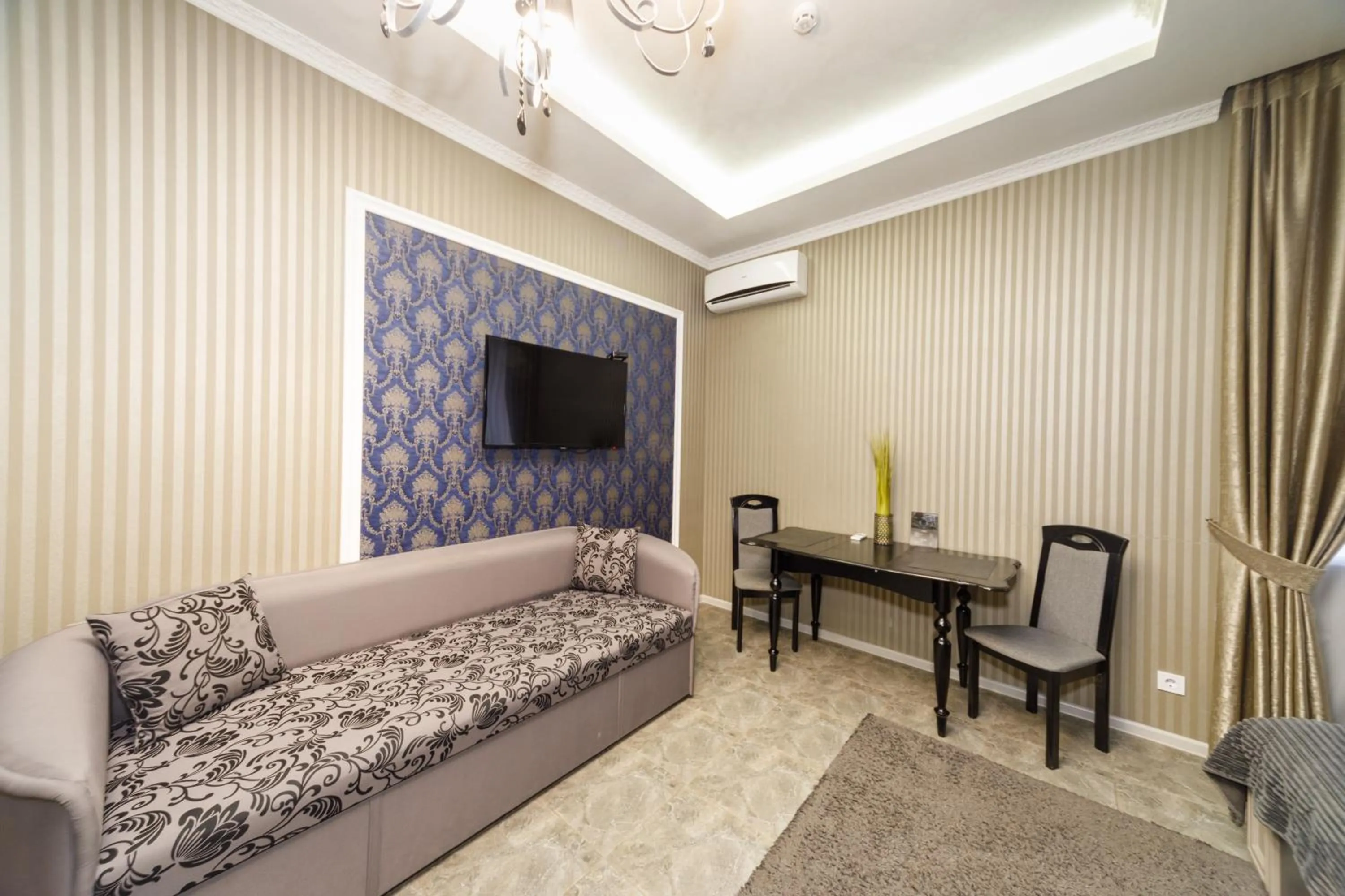 Photo of the whole room in L.O.Y Family Hotel