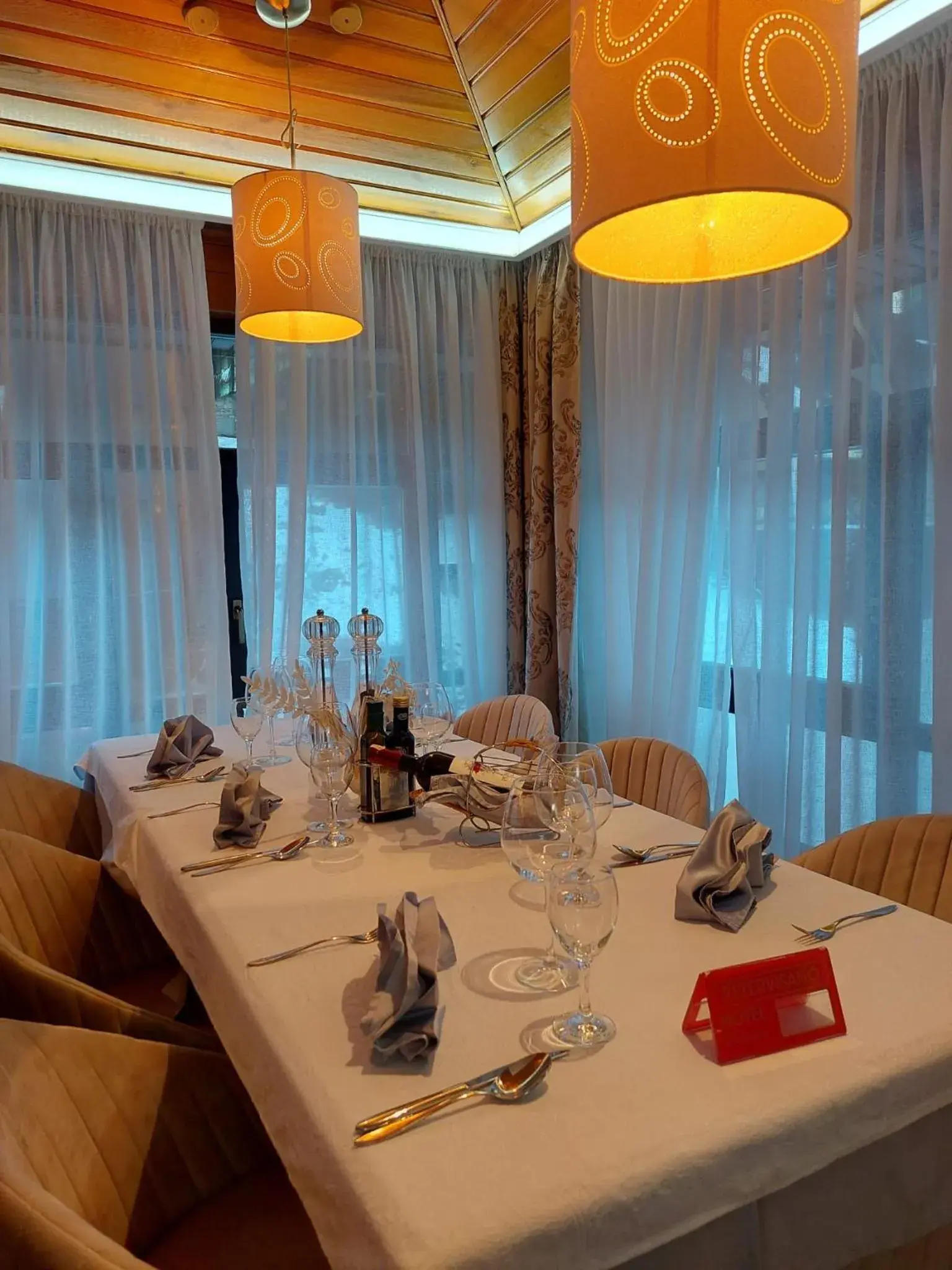 Restaurant/places to eat in Hotel Pahuljica Restaurant/places to eat in Hotel Pahuljica