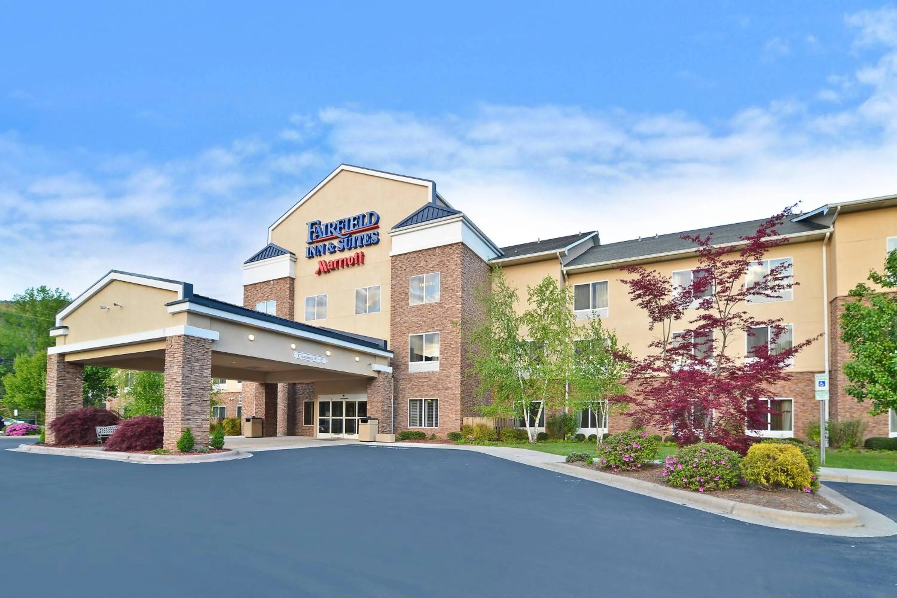 Property building in Fairfield Inn & Suites Cherokee