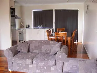 Three-Bedroom Apartment in Glenaire apartments at Pontifex
