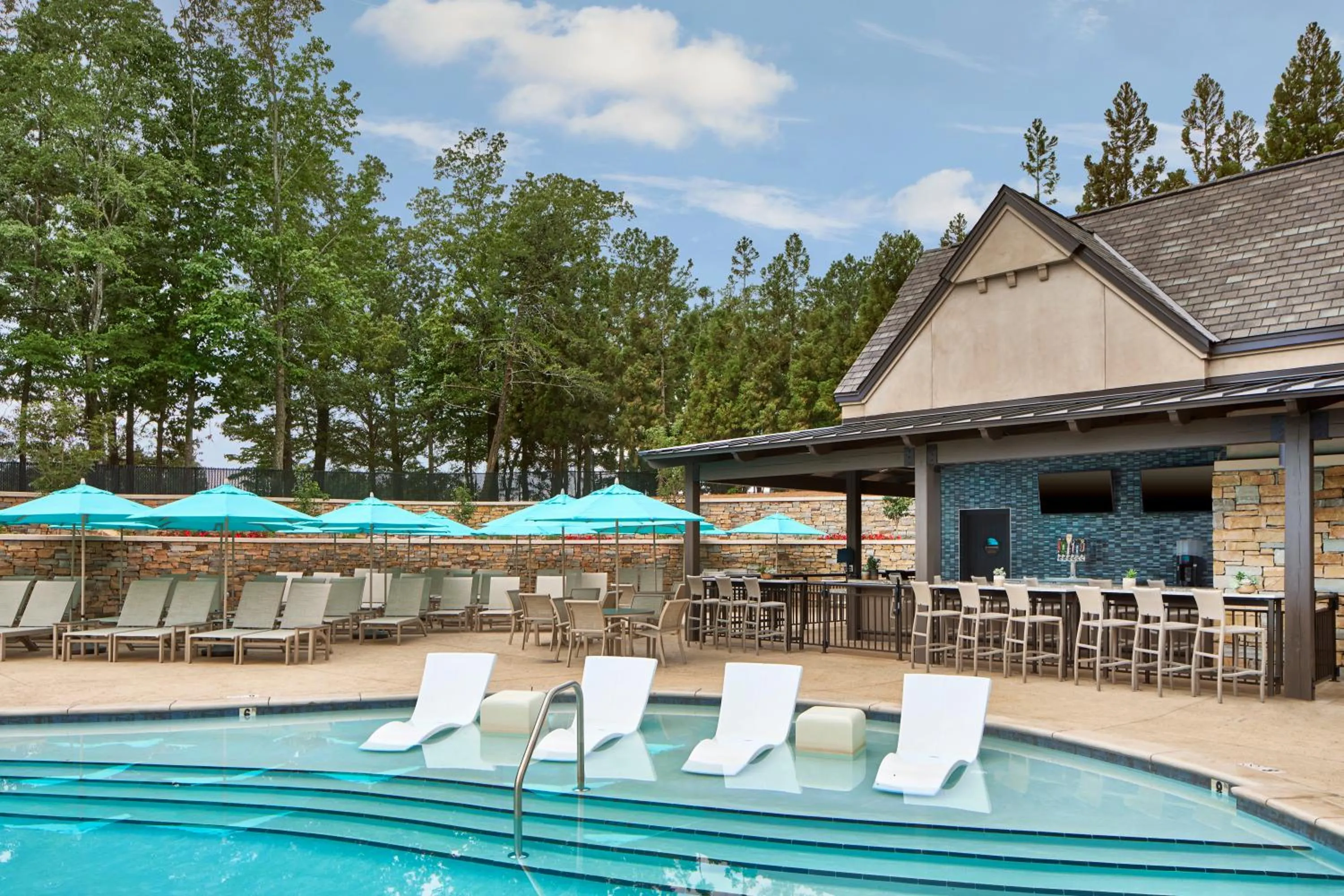 Swimming pool in Renaissance Birmingham Ross Bridge Golf Resort & Spa