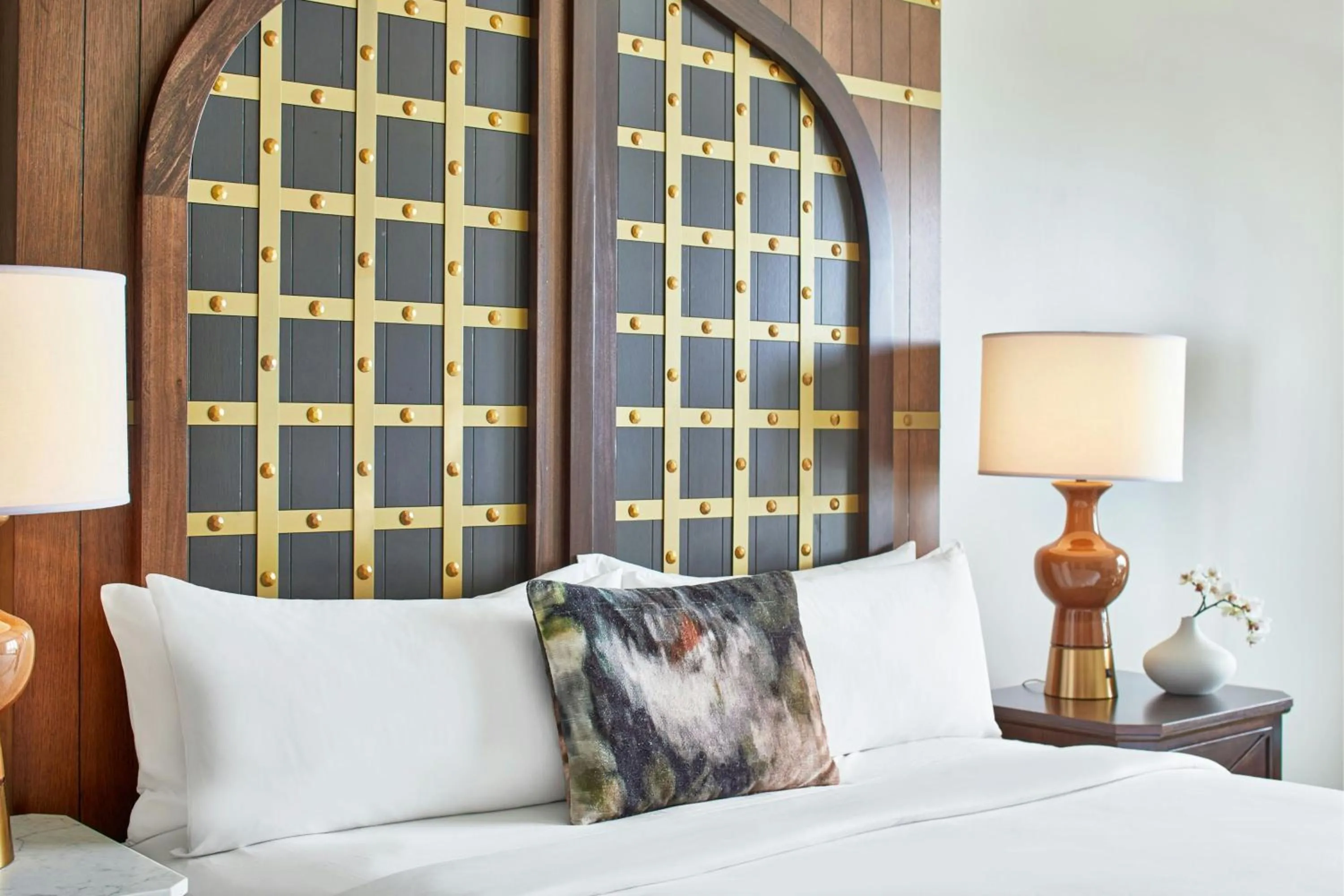 Photo of the whole room, Bed in Renaissance Birmingham Ross Bridge Golf Resort & Spa