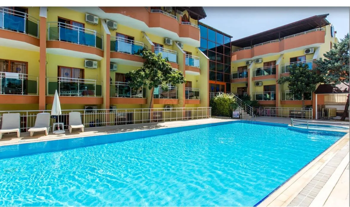 Swimming pool in Wassermann Hotel