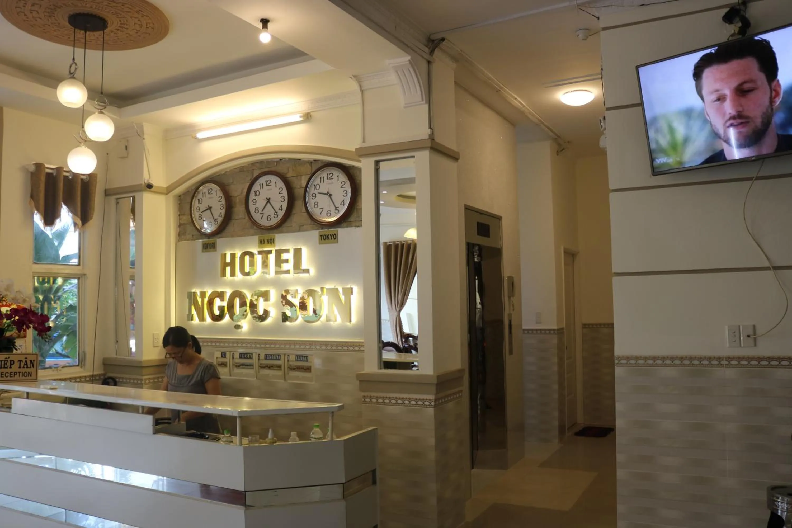 Ngoc Son Hotel