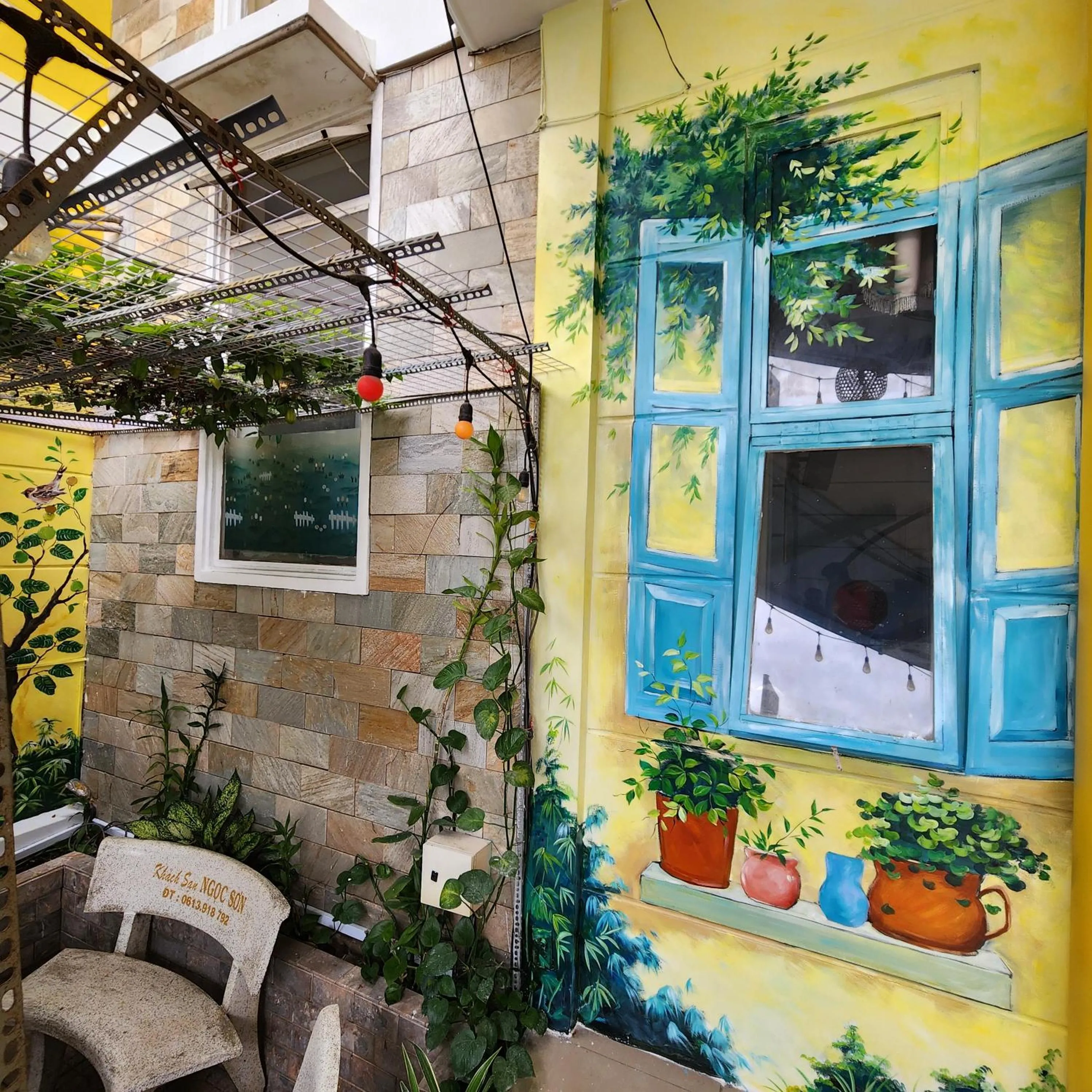 Patio in Ngoc Son Hotel