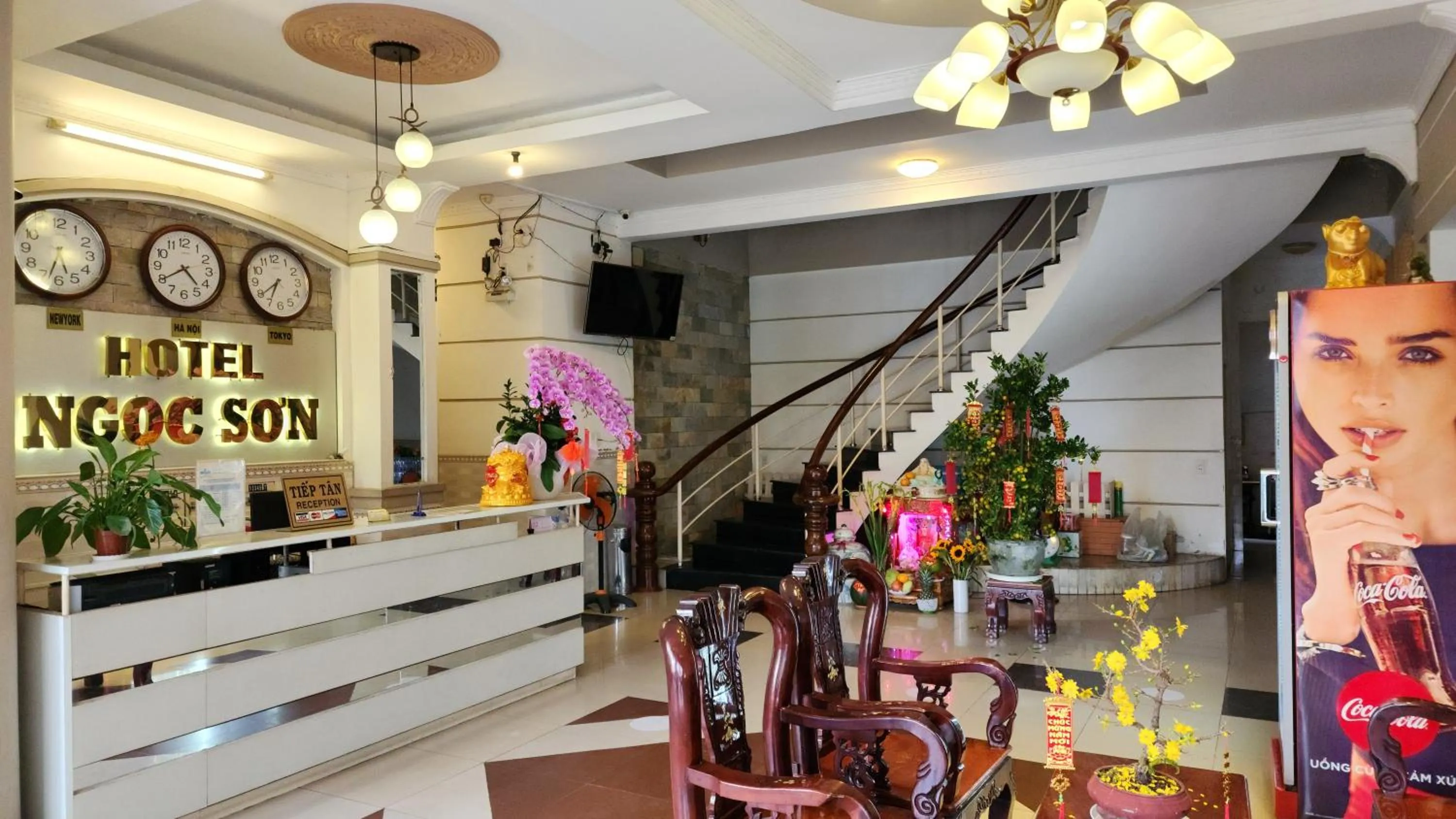 Ngoc Son Hotel