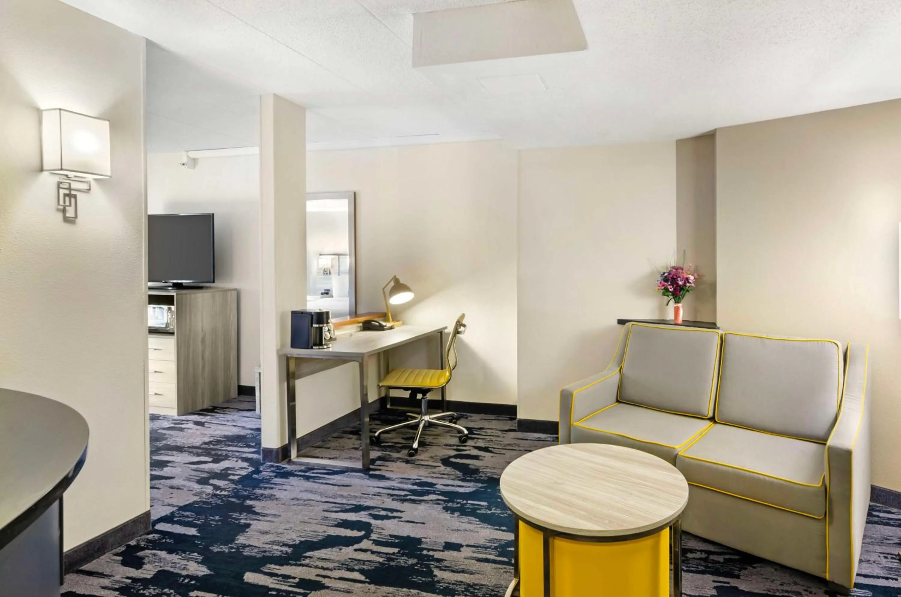 Bedroom in Best Western Plus Beckley Inn