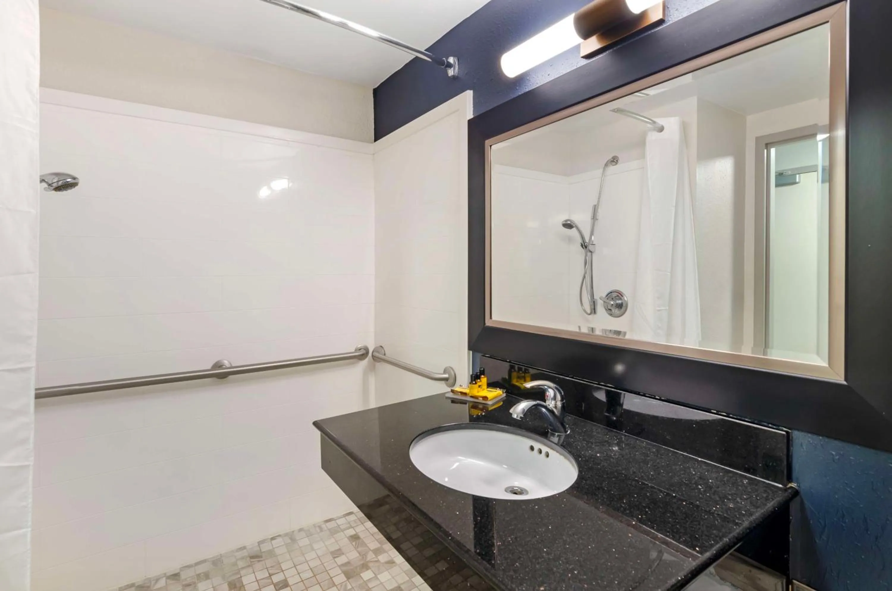 Bathroom in Best Western Plus Beckley Inn