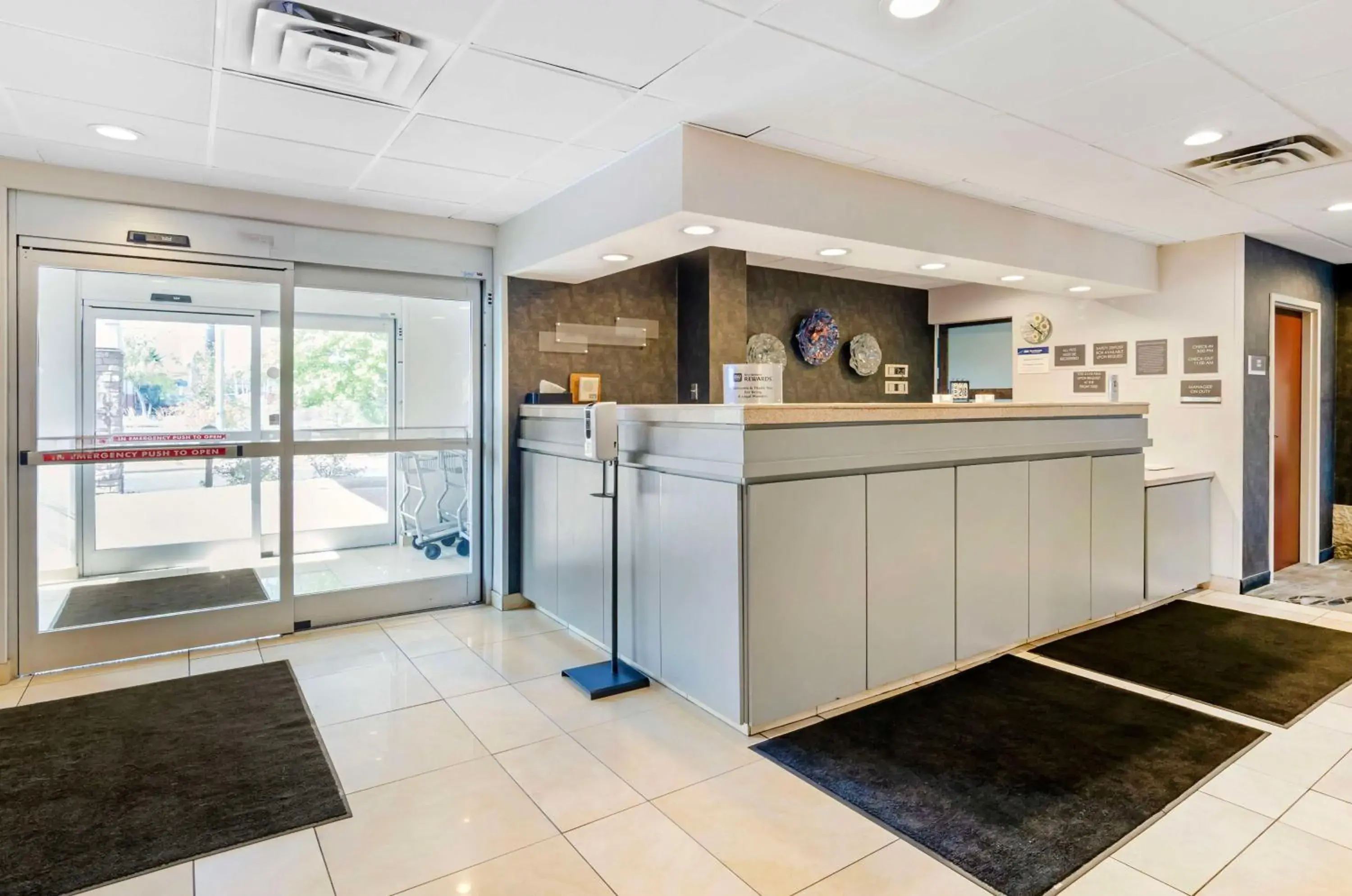 Lobby or reception in Best Western Plus Beckley Inn Lobby or reception in Best Western Plus Beckley Inn