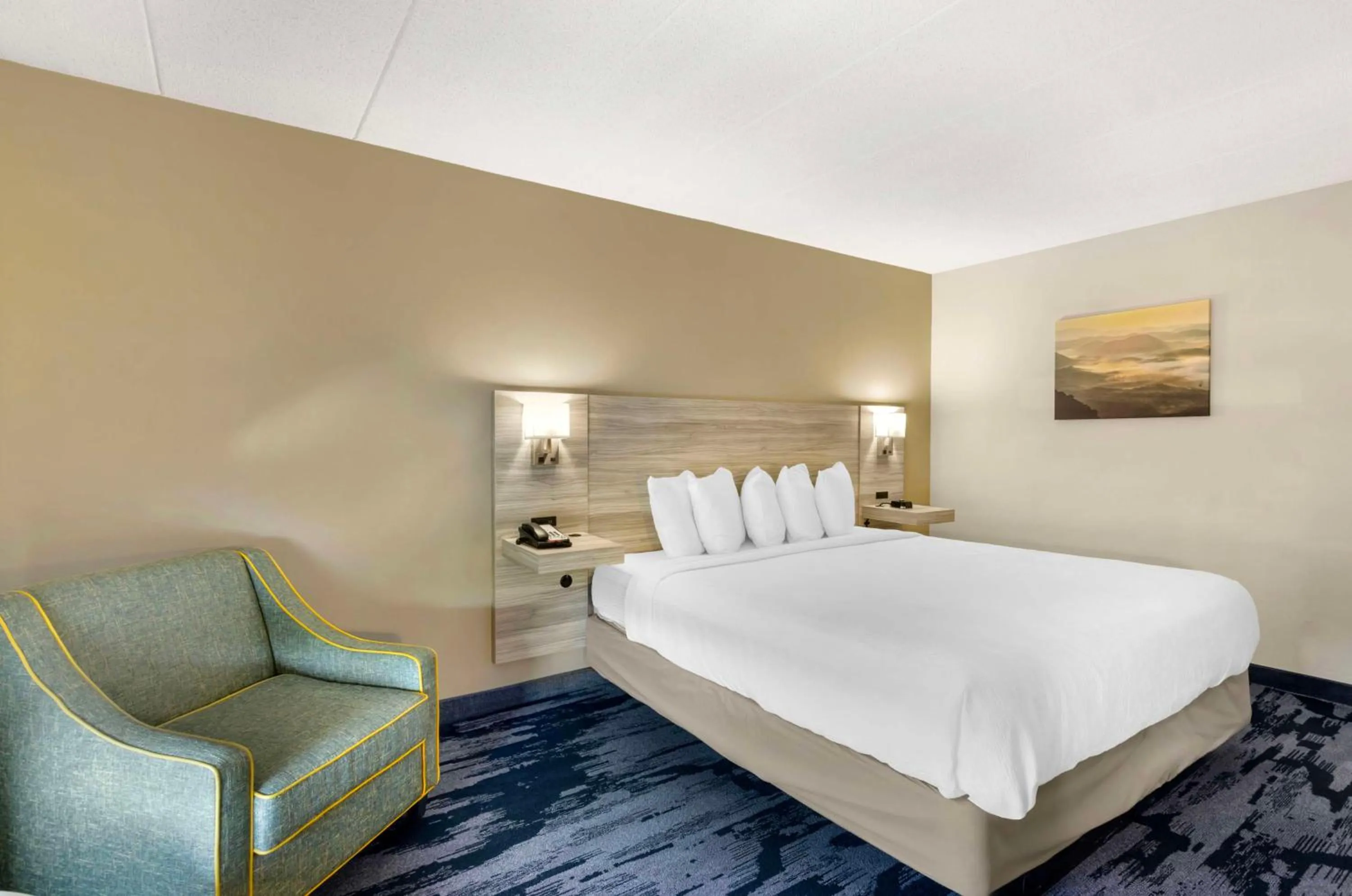 Bedroom, Bed in Best Western Plus Beckley Inn