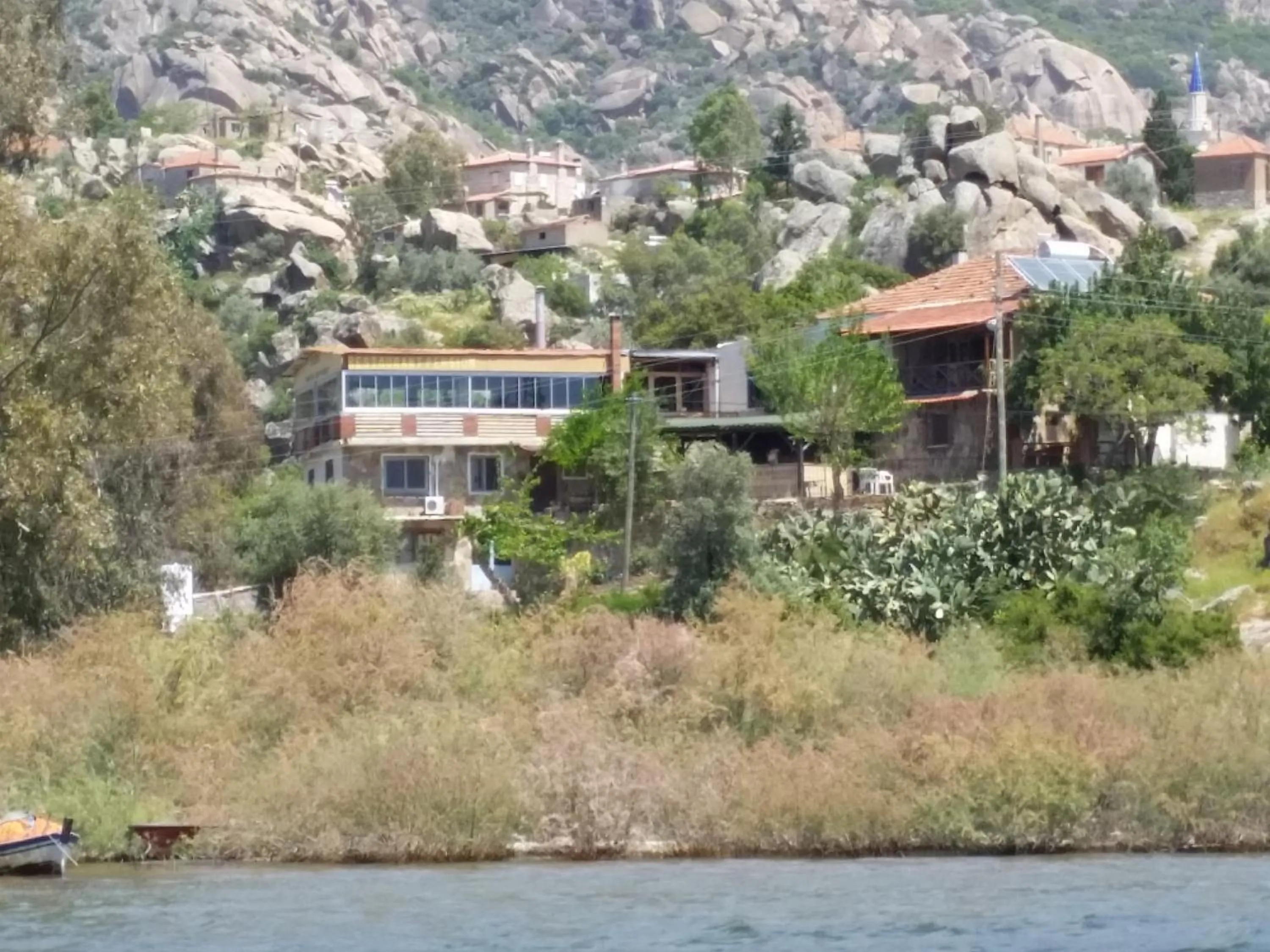 Facade/entrance in Selenes Pansiyon