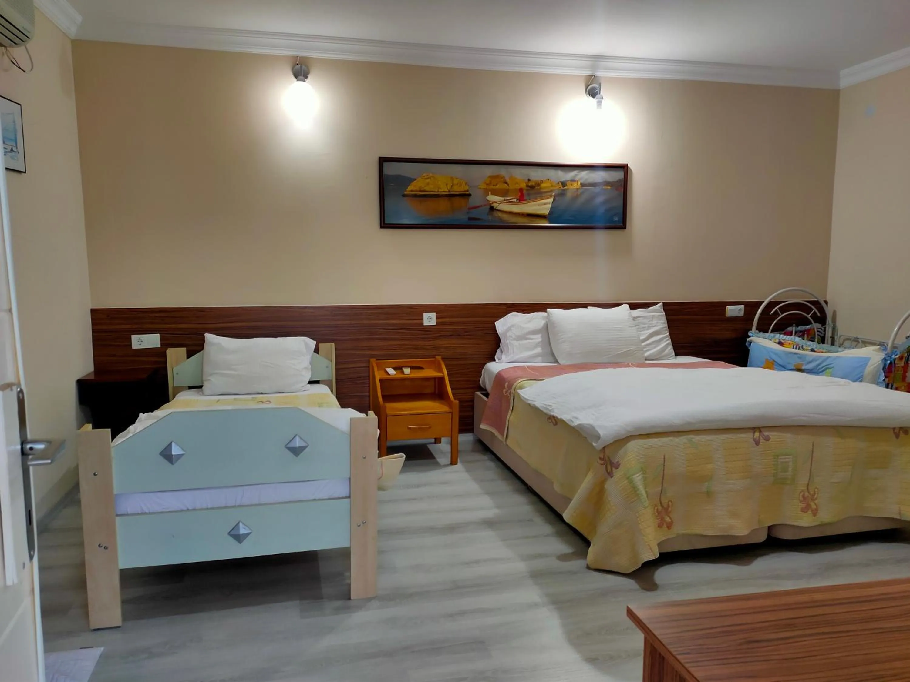 Bed in Selenes Pansiyon